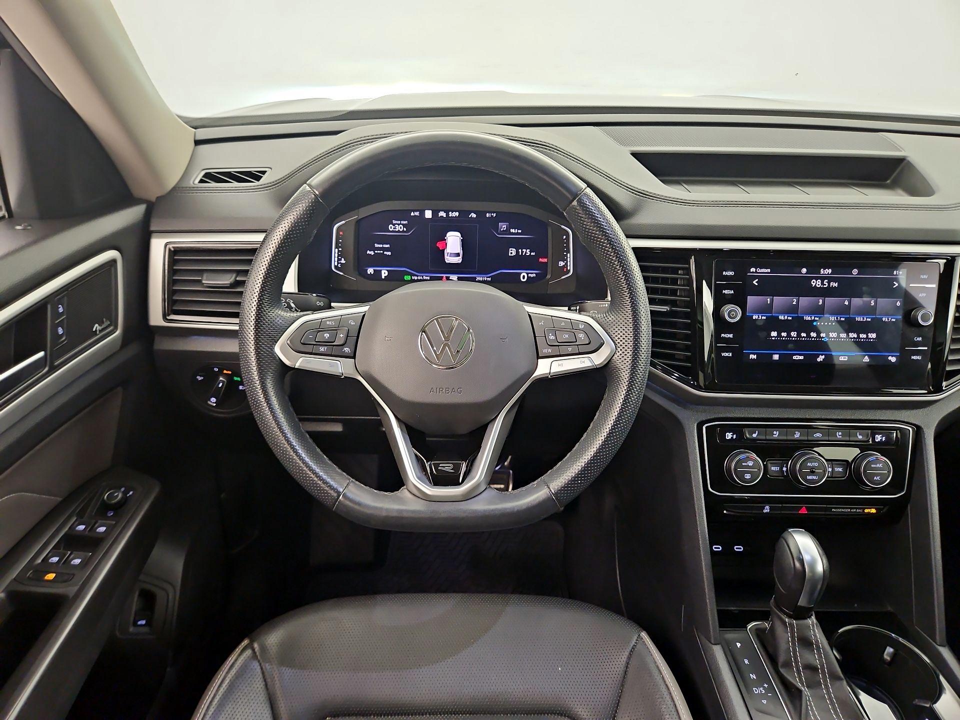 Thumbnail: 2023 Volkswagen Atlas - 10