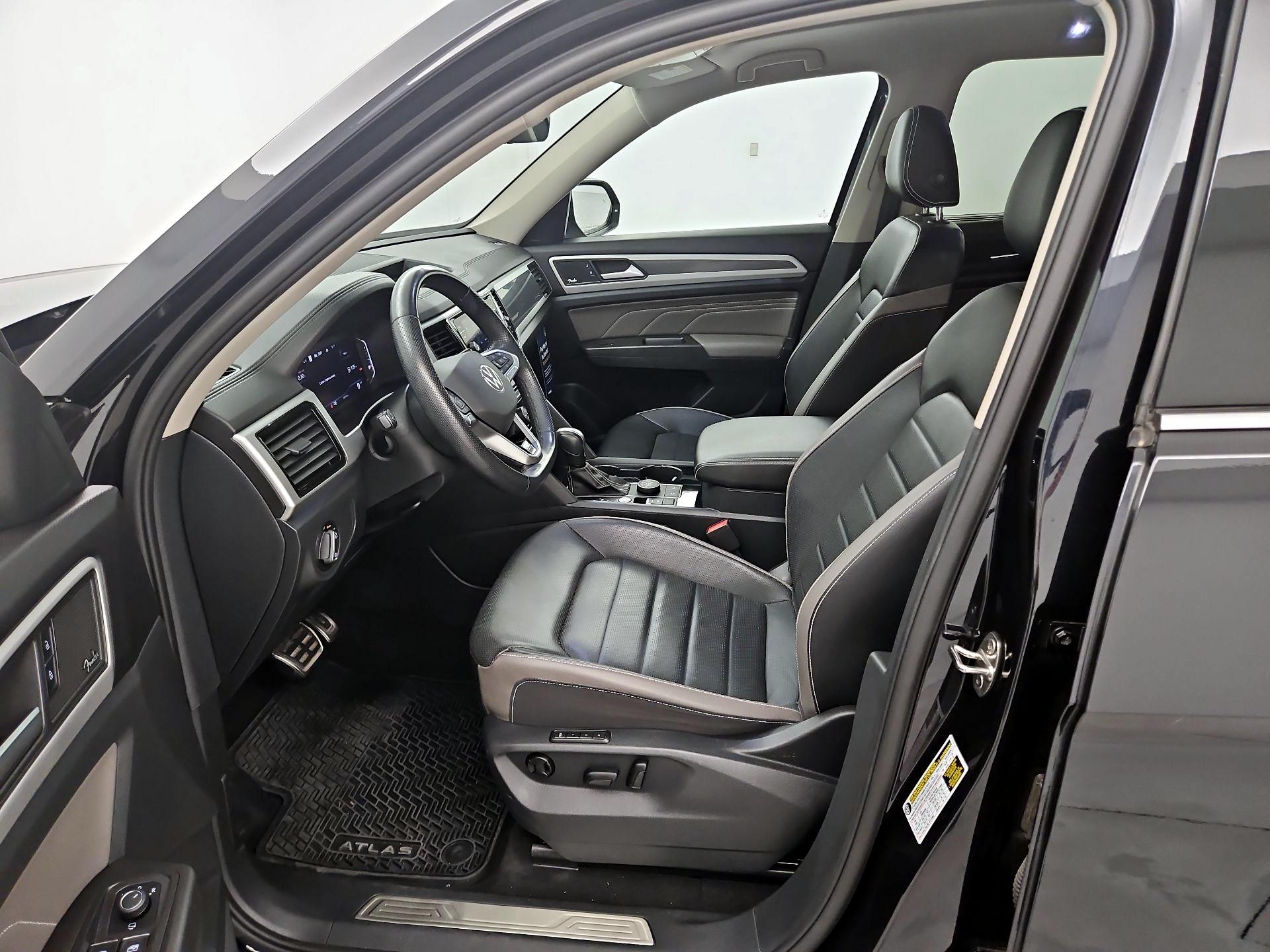 Thumbnail: 2023 Volkswagen Atlas - 11