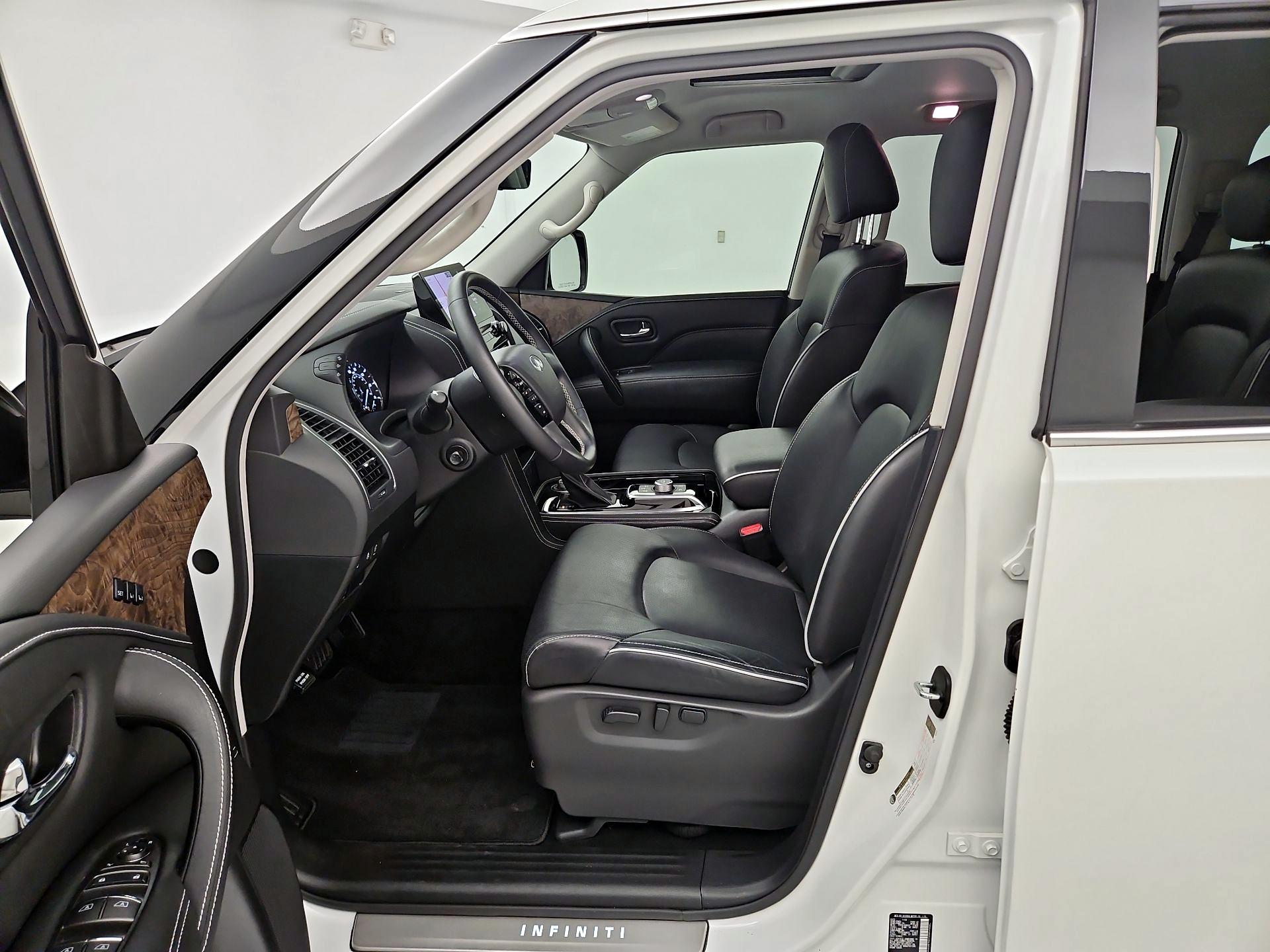 Thumbnail: 2023 INFINITI QX80 - 11