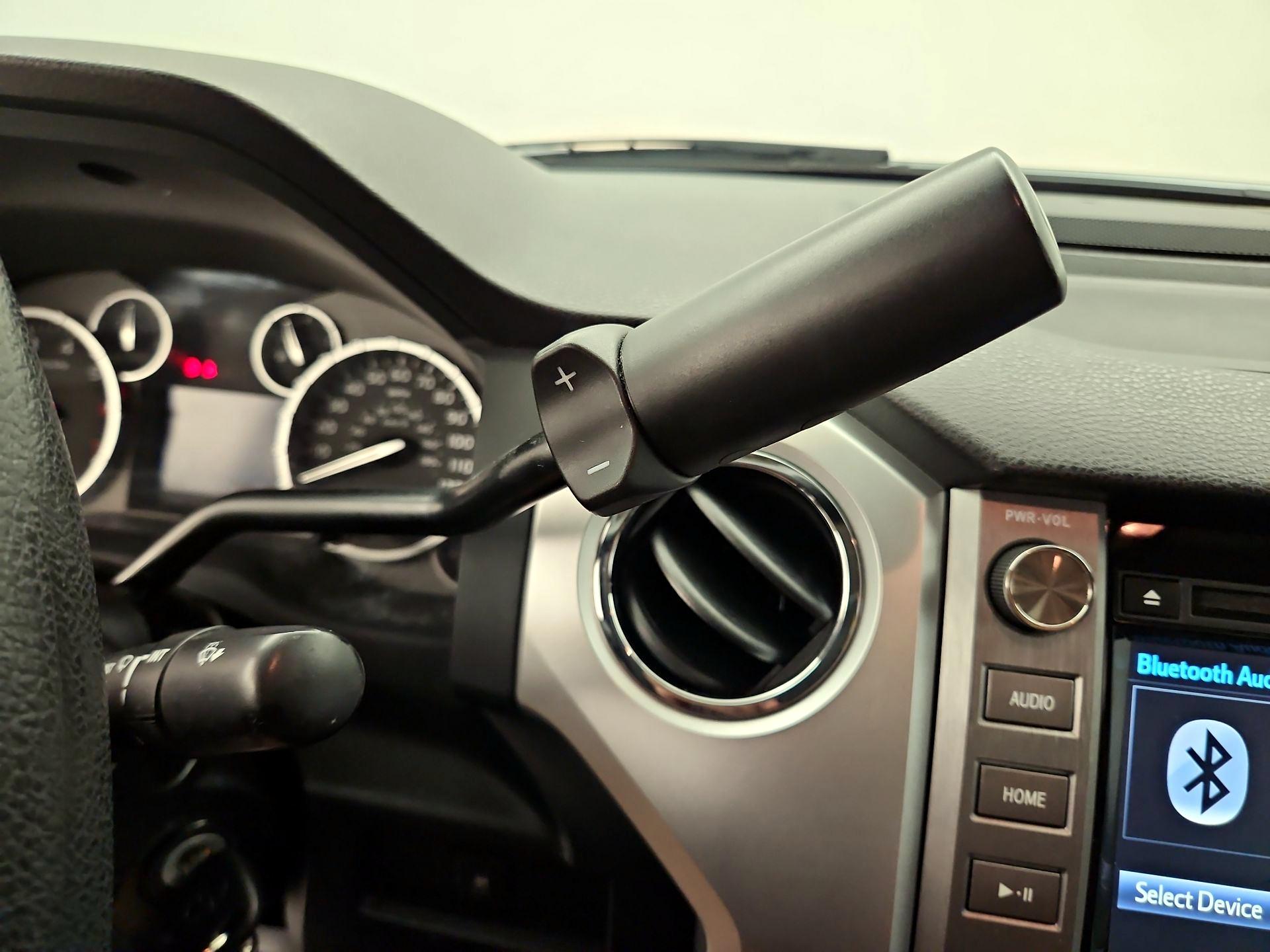 Thumbnail: 2017 Toyota Tundra - 17