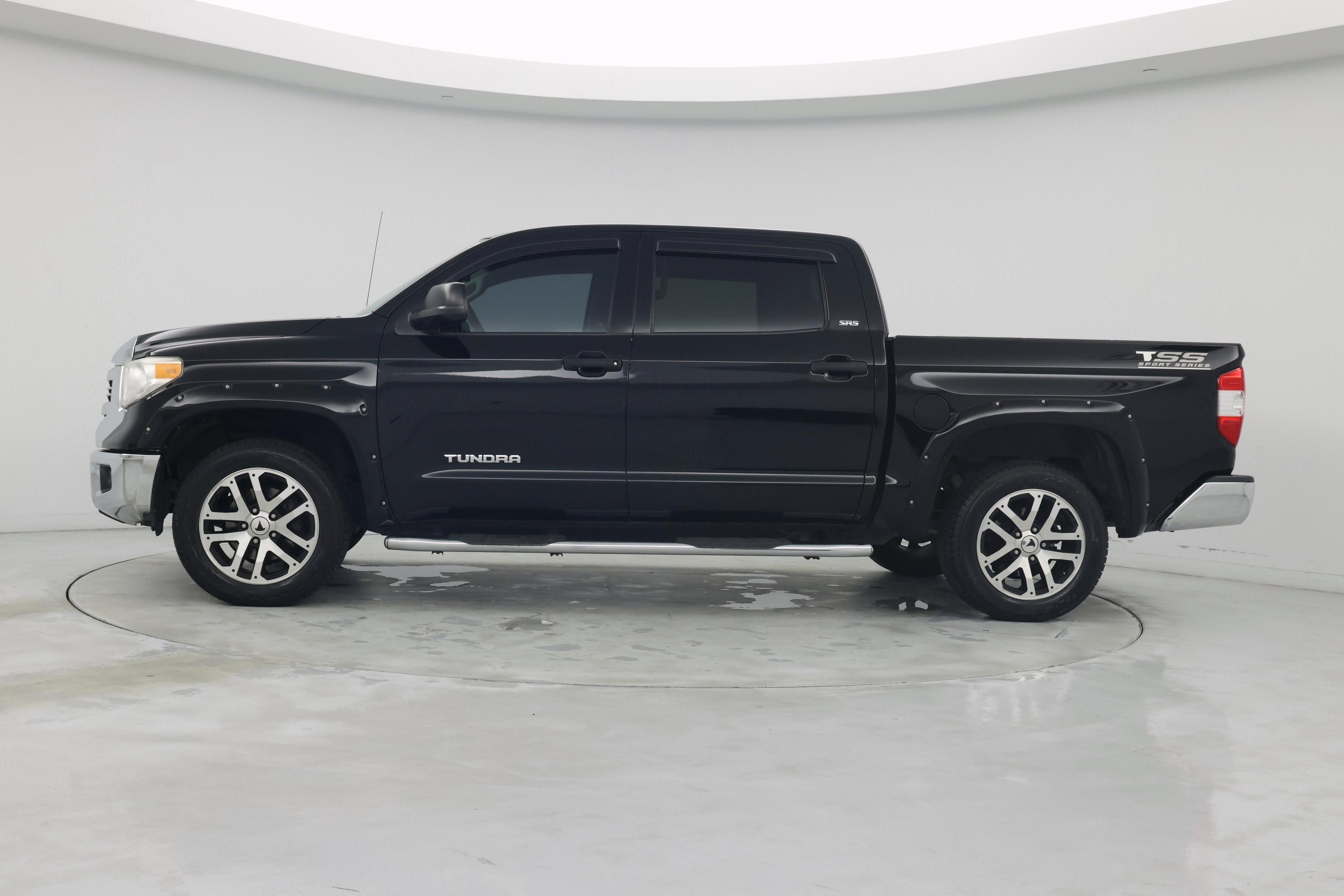 Thumbnail: 2017 Toyota Tundra - 3