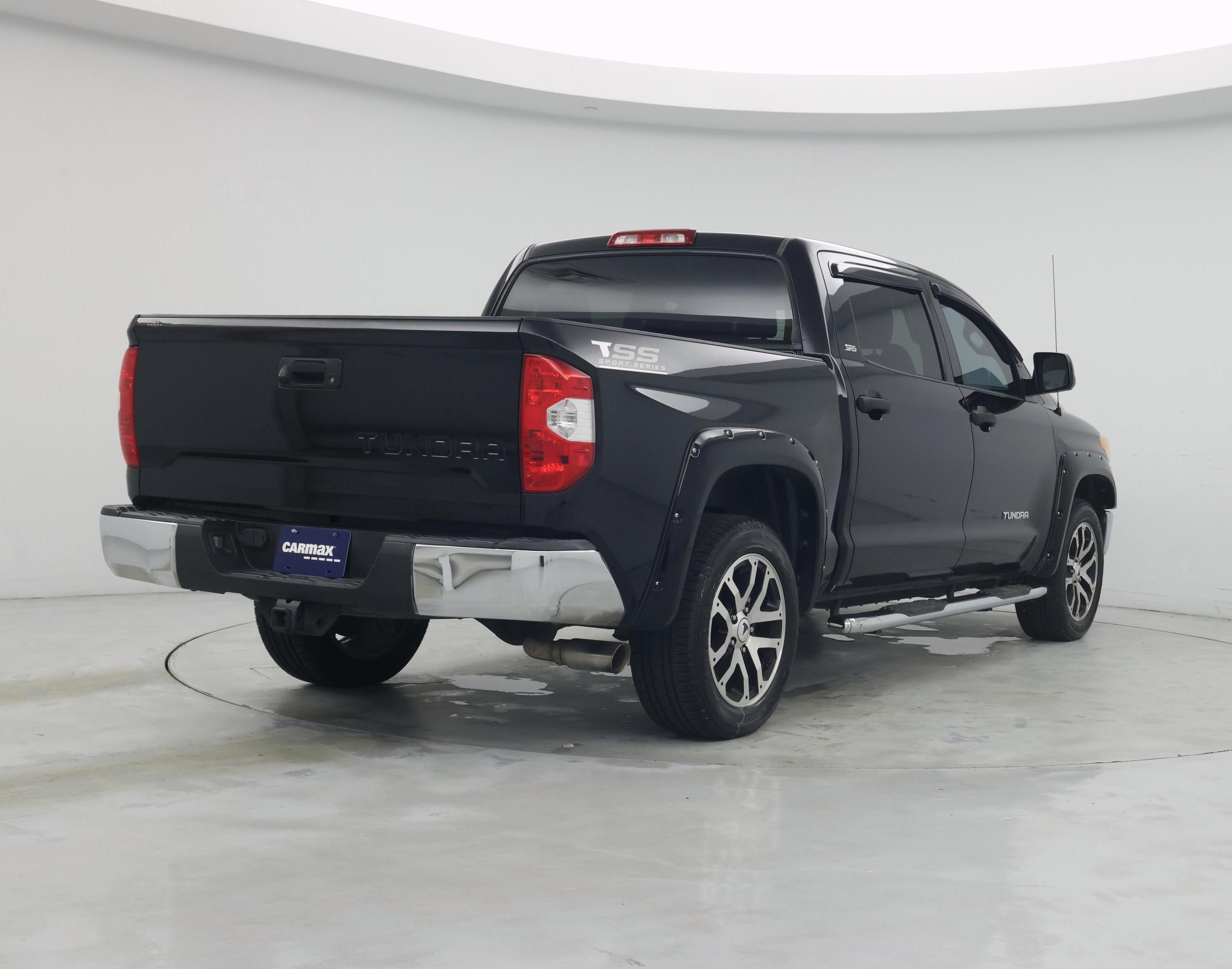 Thumbnail: 2017 Toyota Tundra - 8