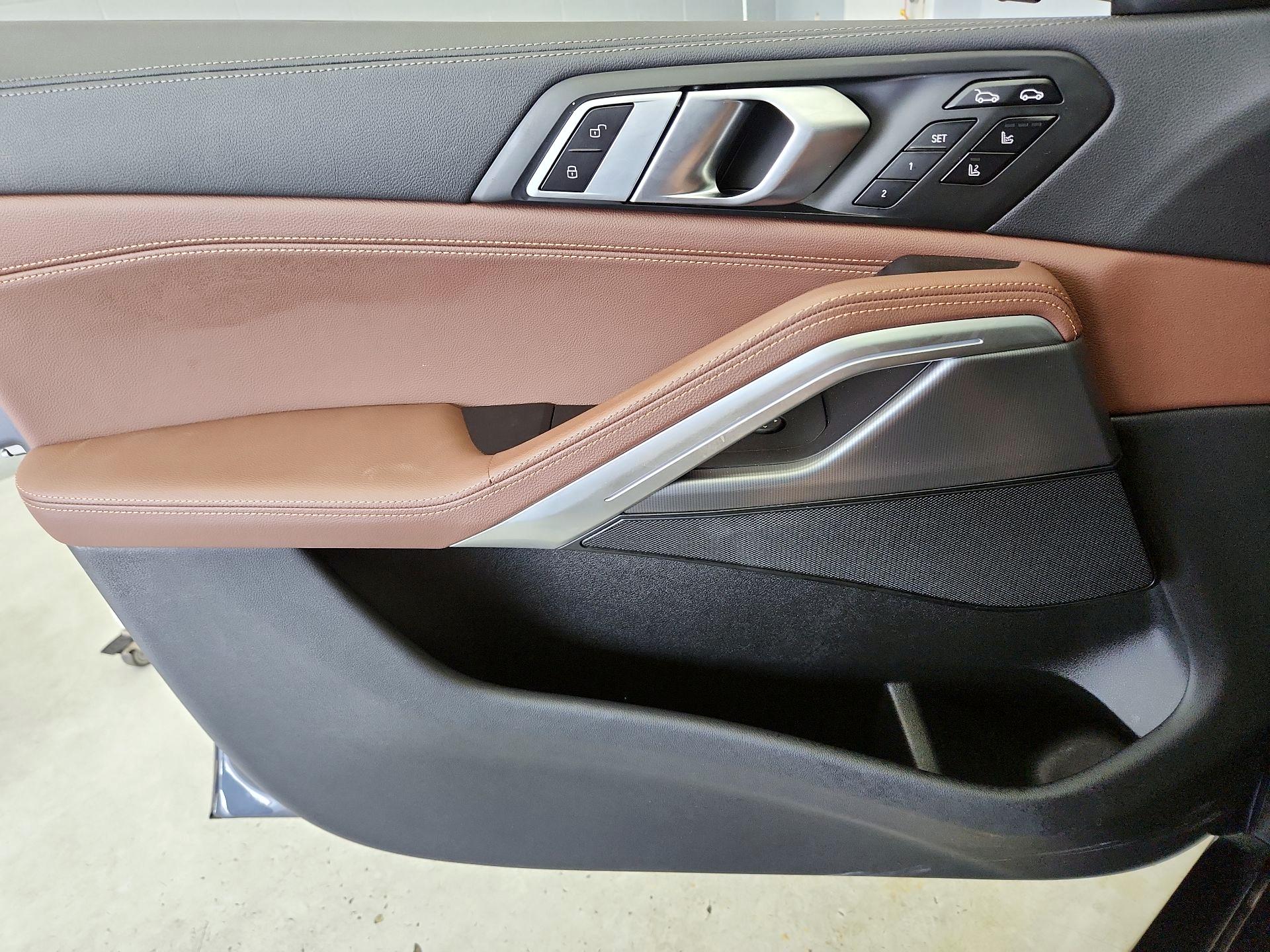 Thumbnail: 2022 BMW X6 - 12
