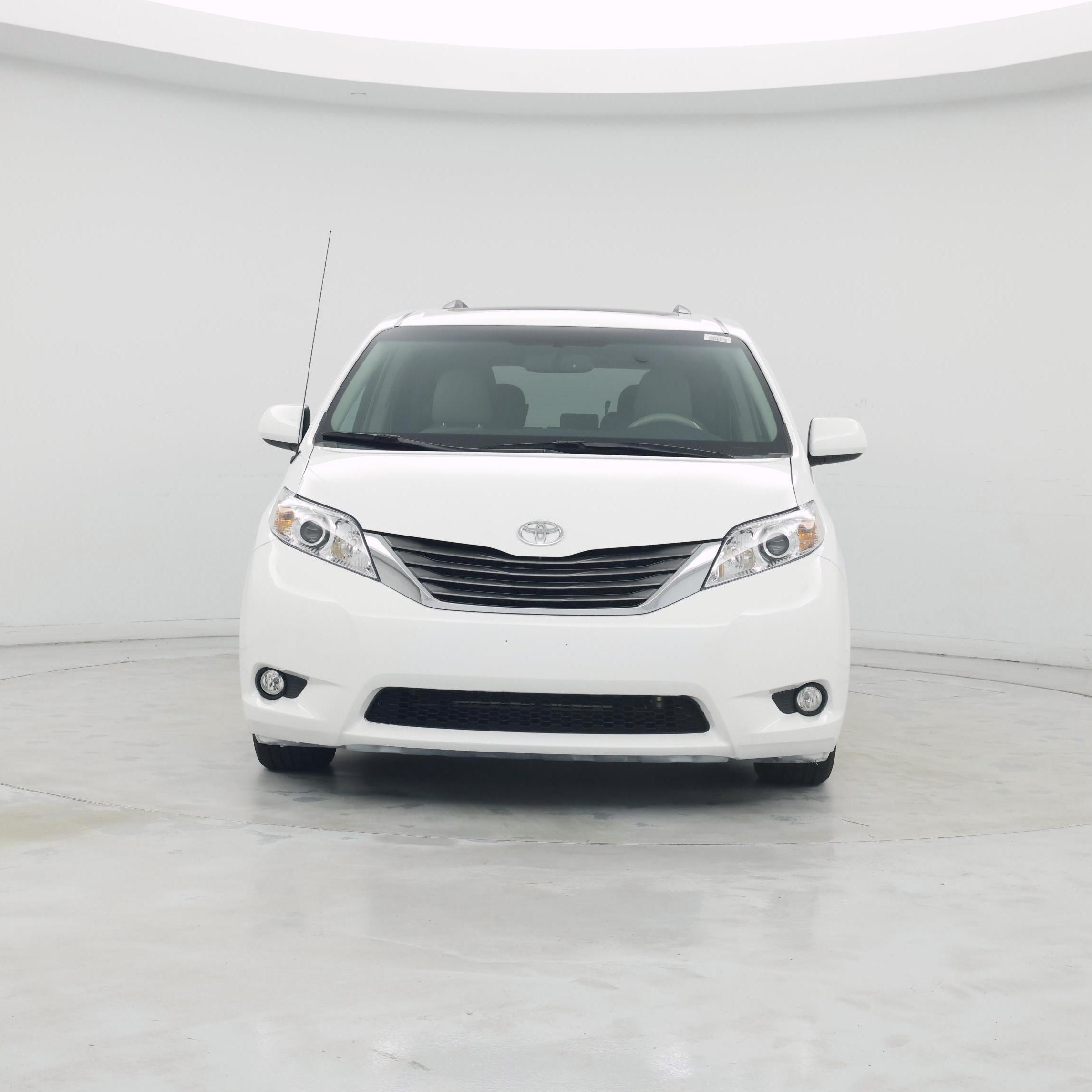 Thumbnail: 2014 Toyota Sienna - 5