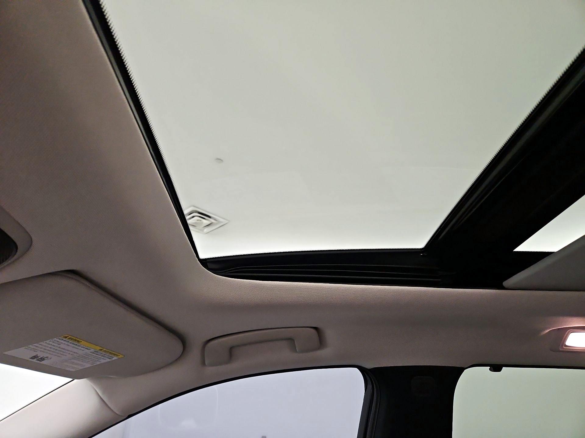 Thumbnail: 2022 INFINITI QX60 - 19