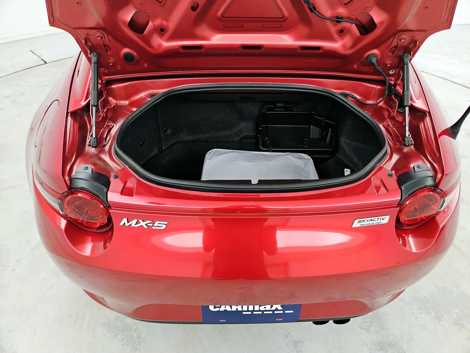 Thumbnail: 2017 Mazda MX-5 Miata - 20