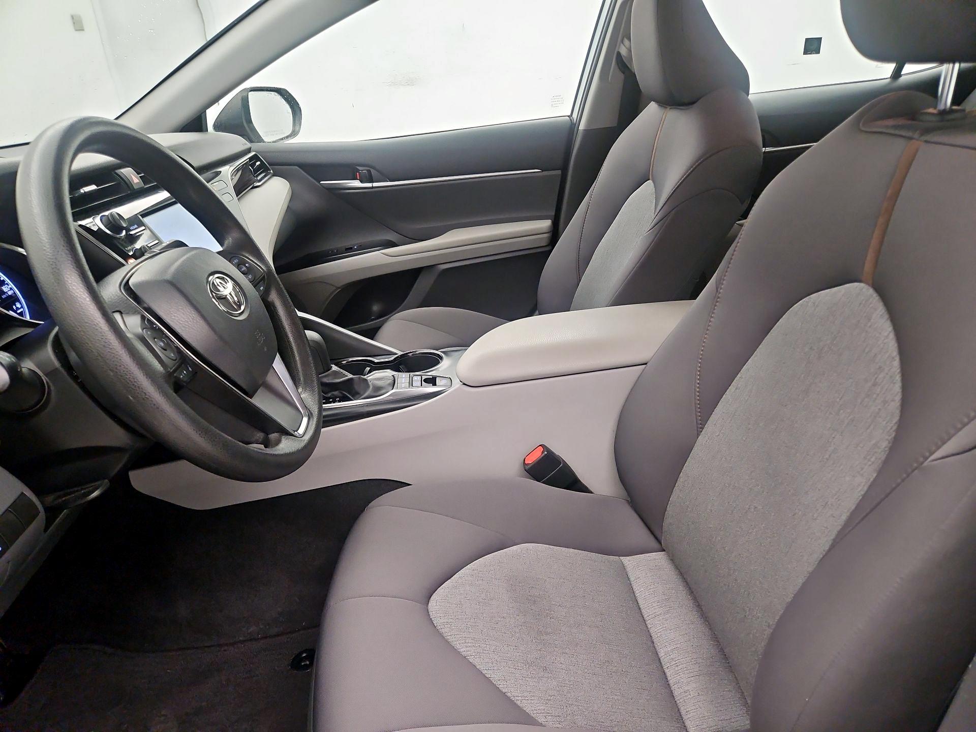 Thumbnail: 2020 Toyota Camry - 11