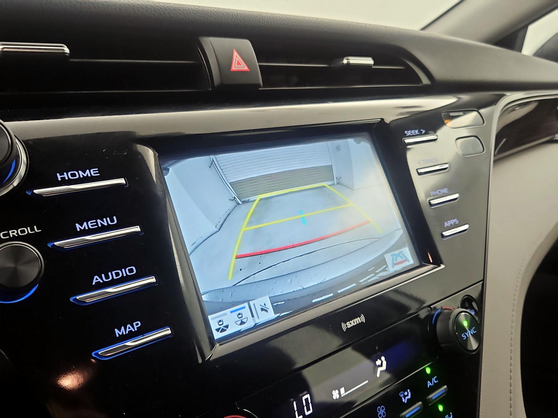 Thumbnail: 2020 Toyota Camry - 14