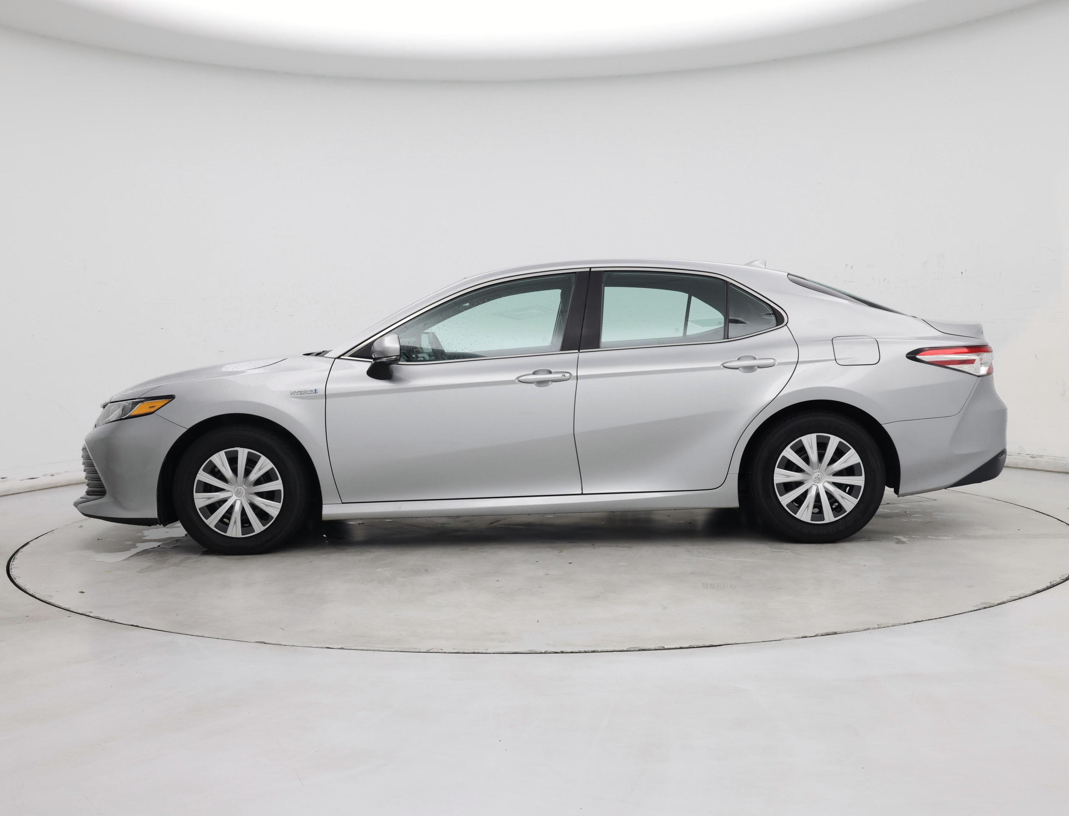 Thumbnail: 2020 Toyota Camry - 3