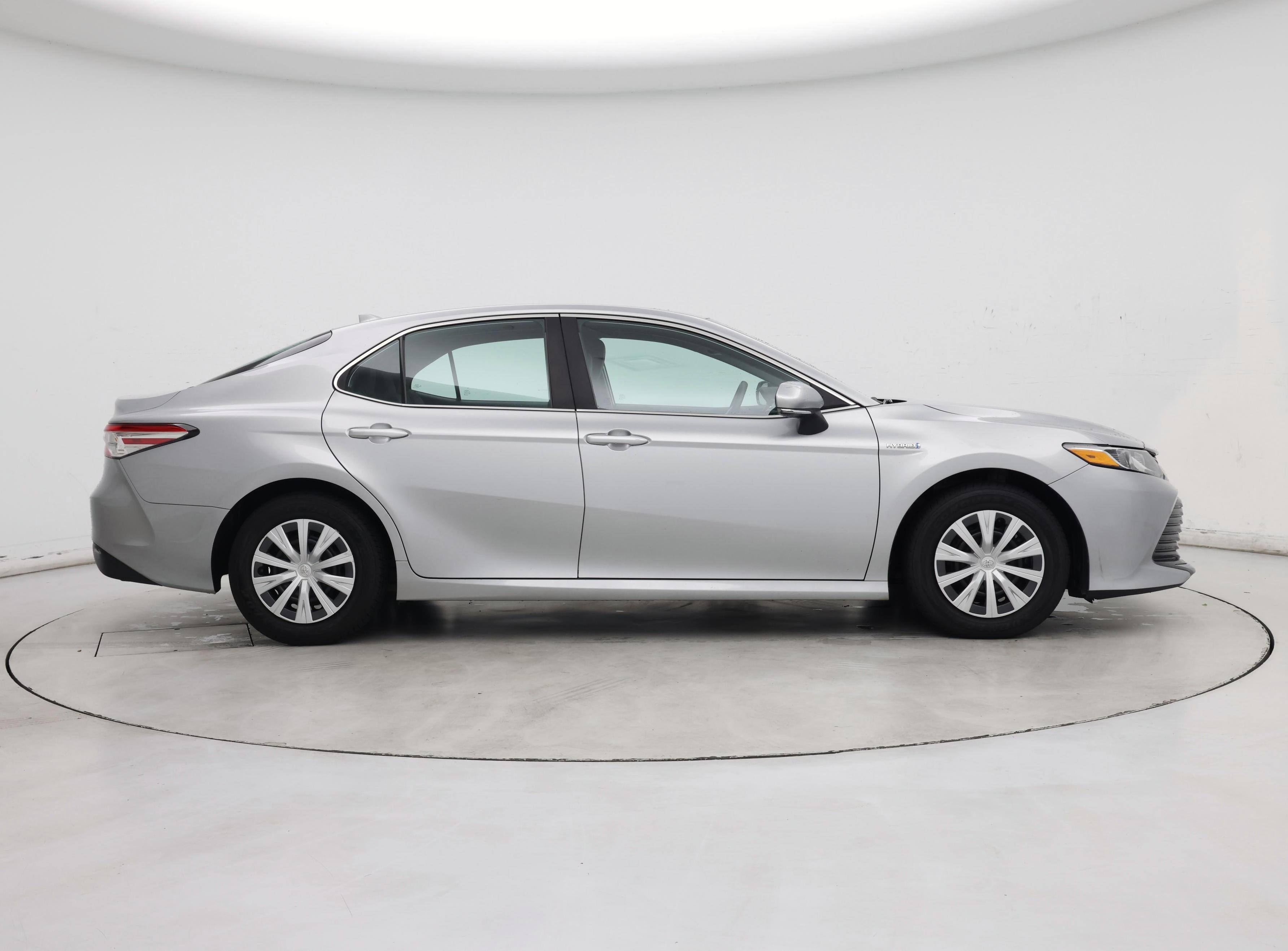Thumbnail: 2020 Toyota Camry - 7