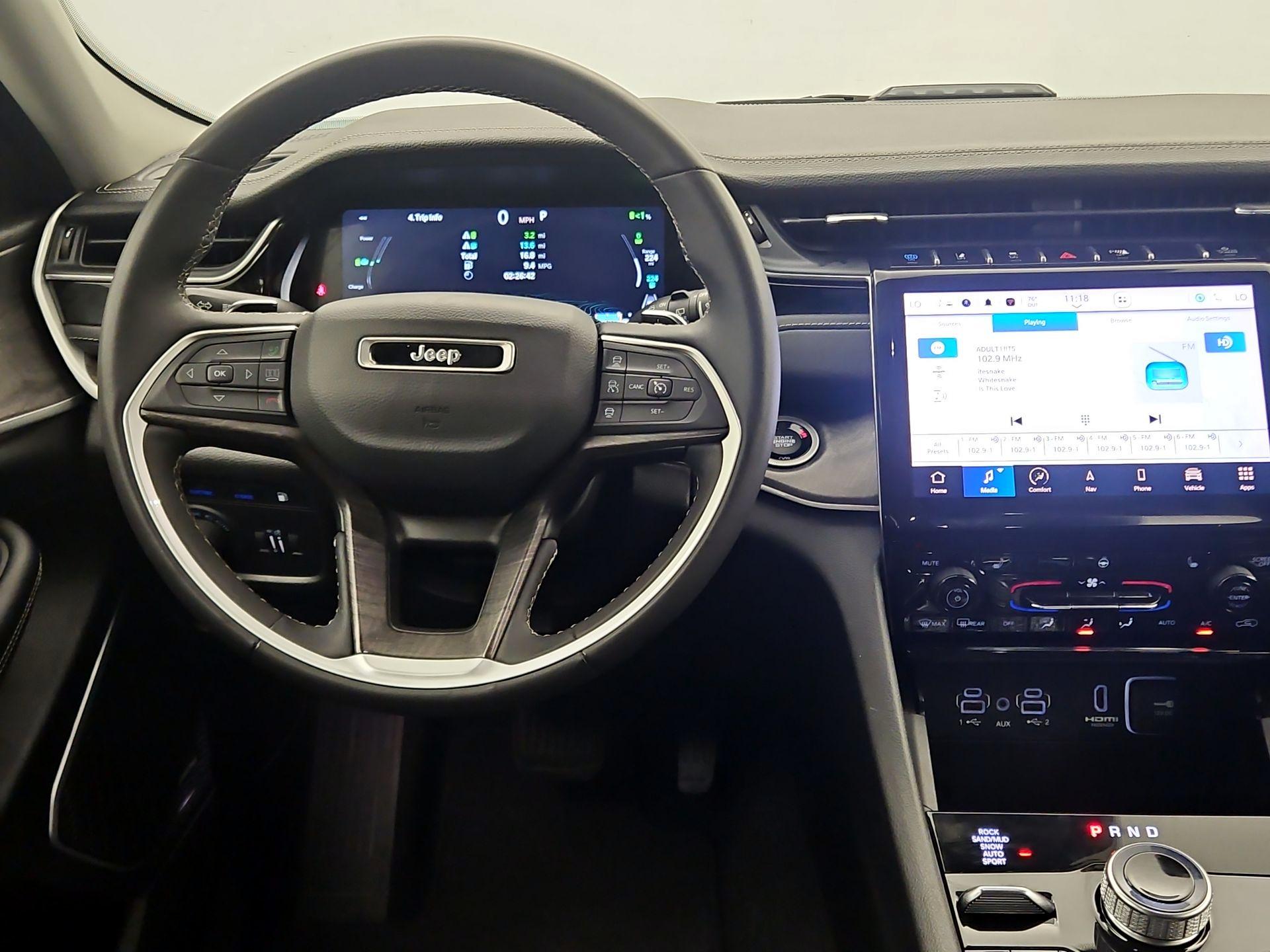 Thumbnail: 2023 Jeep Grand Cherokee - 10