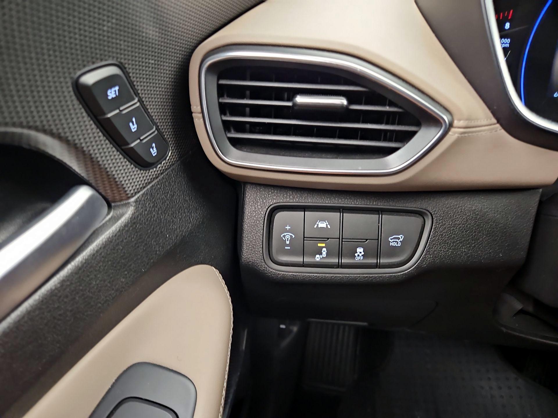 Thumbnail: 2020 Hyundai Santa Fe - 13