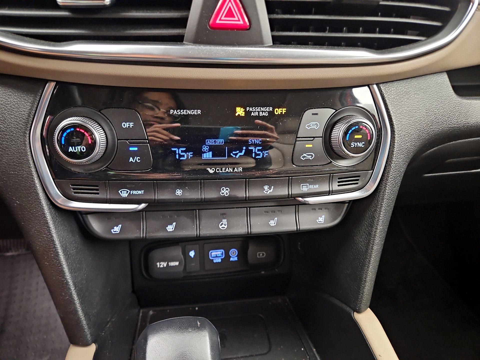 Thumbnail: 2020 Hyundai Santa Fe - 17