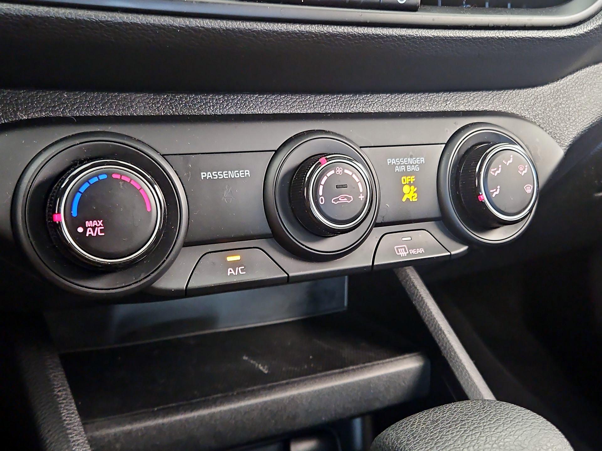 Thumbnail: 2023 Kia Forte - 16