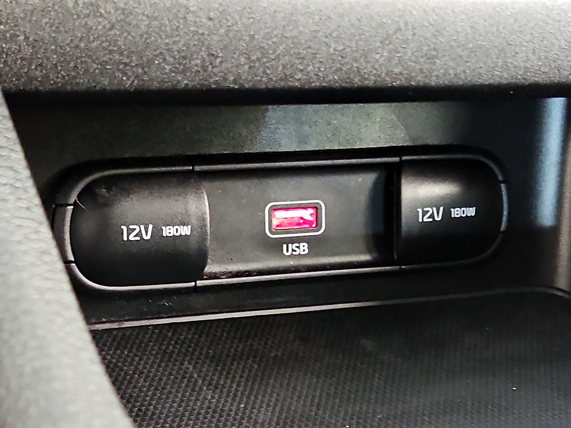 Thumbnail: 2023 Kia Forte - 18