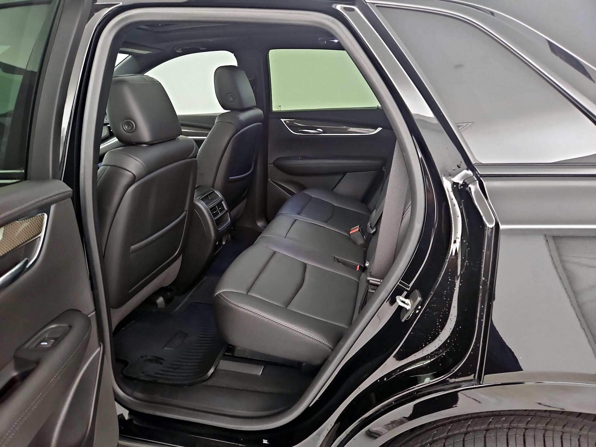 Thumbnail: 2020 Cadillac XT5 - 20
