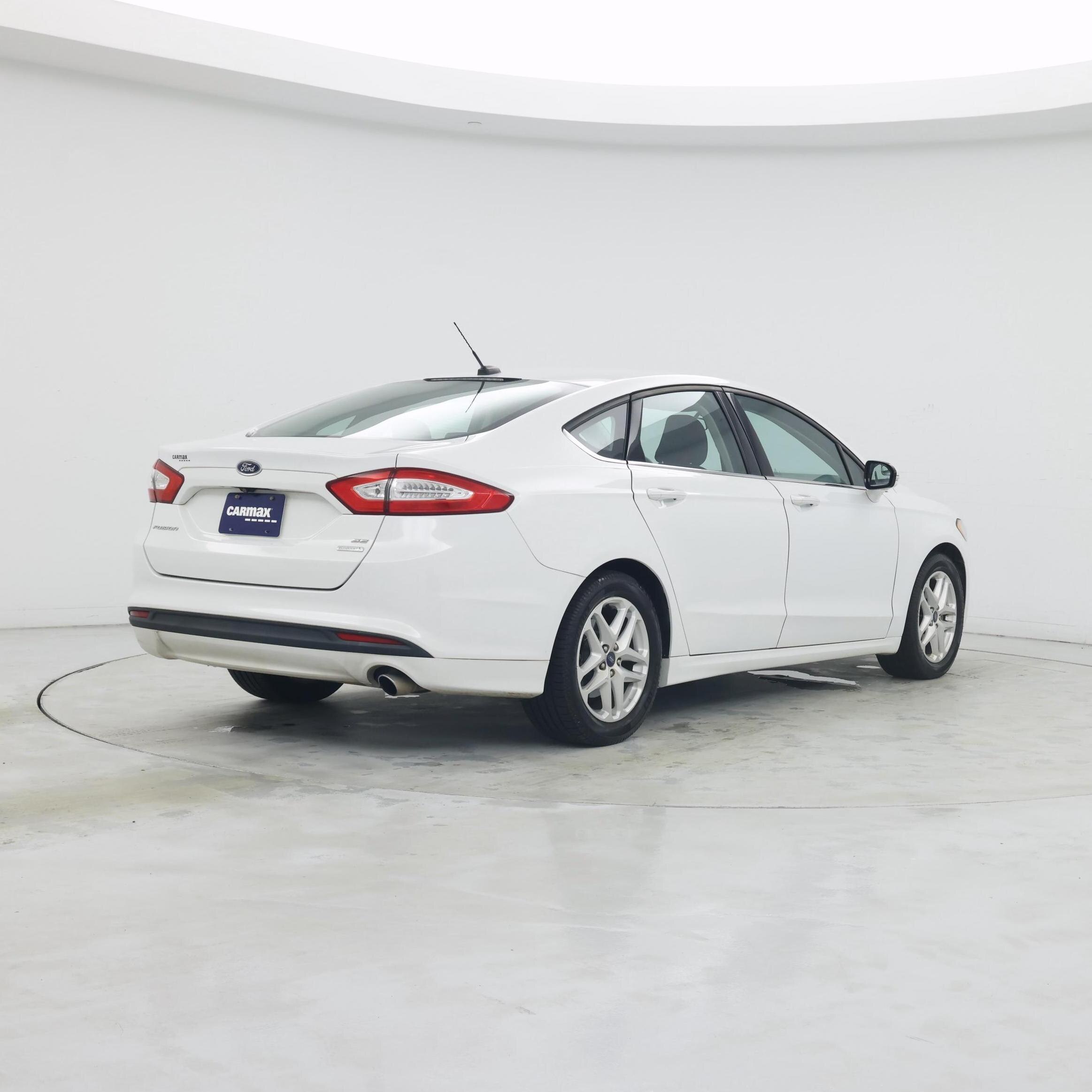 Thumbnail: 2016 Ford Fusion - 8