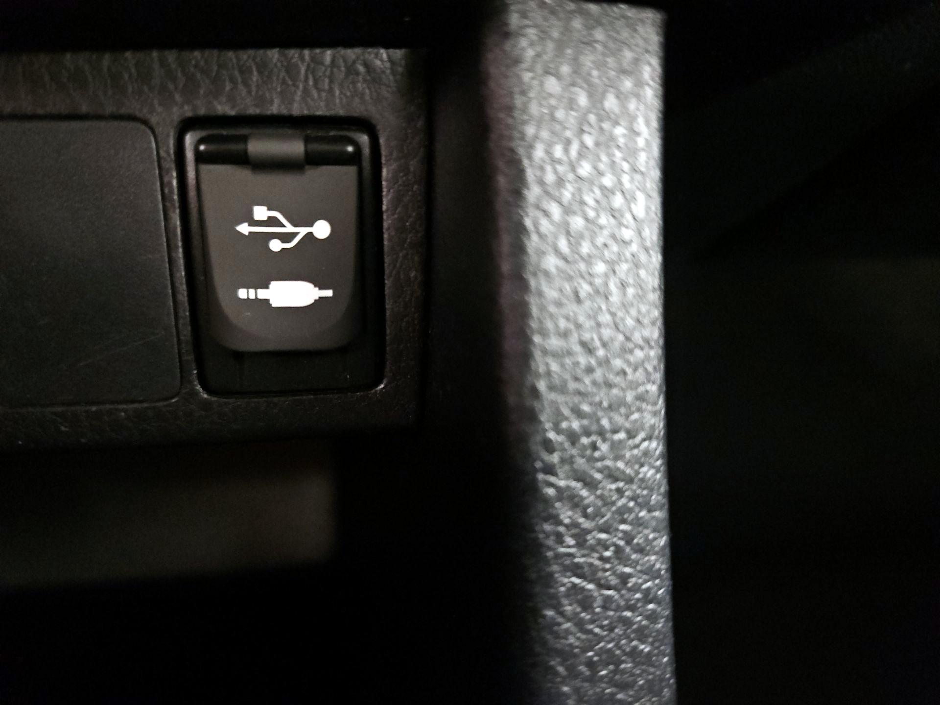 Thumbnail: 2019 Toyota Corolla - 18
