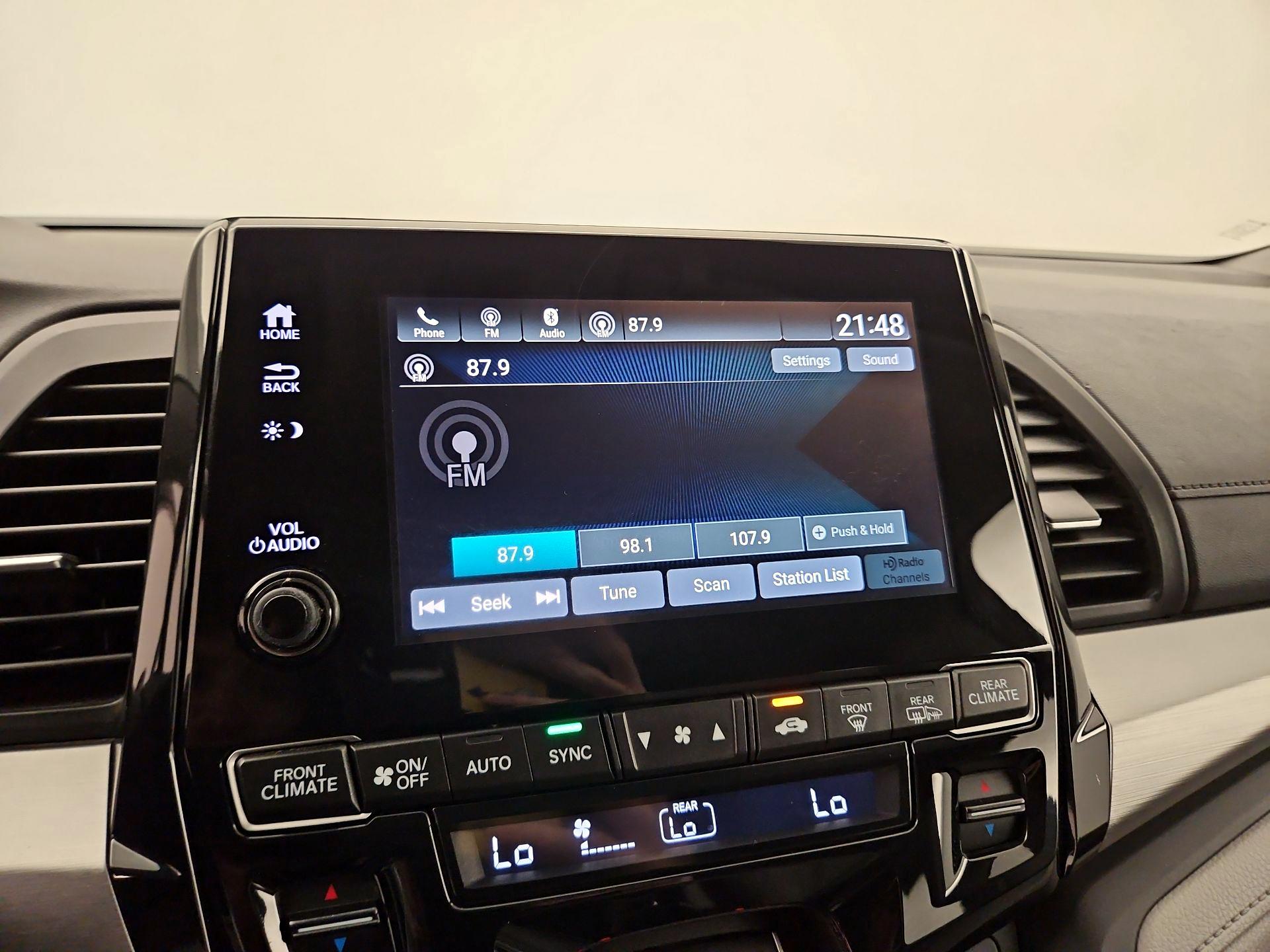 Thumbnail: 2019 Honda Odyssey - 15