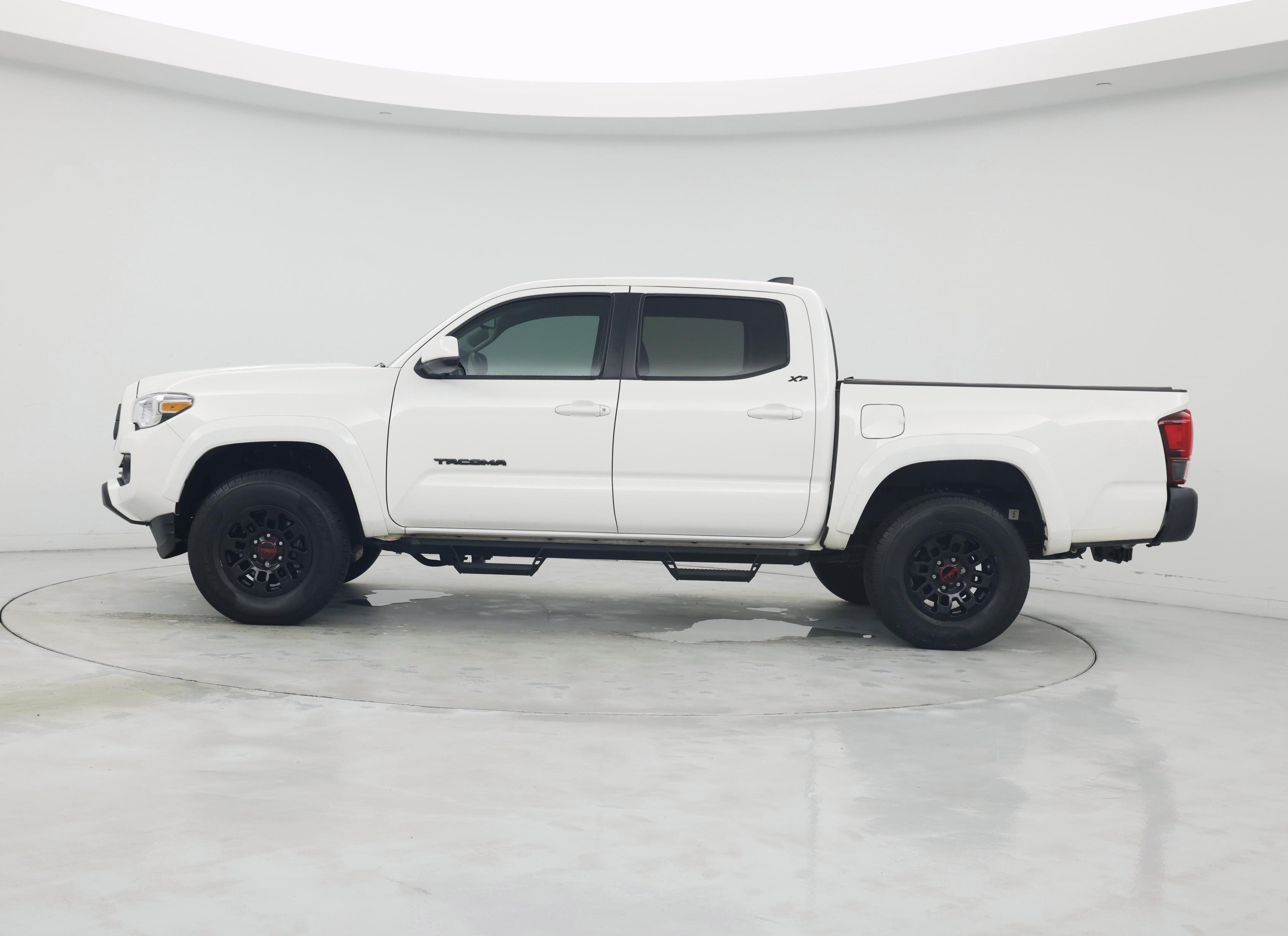 Thumbnail: 2022 Toyota Tacoma - 3