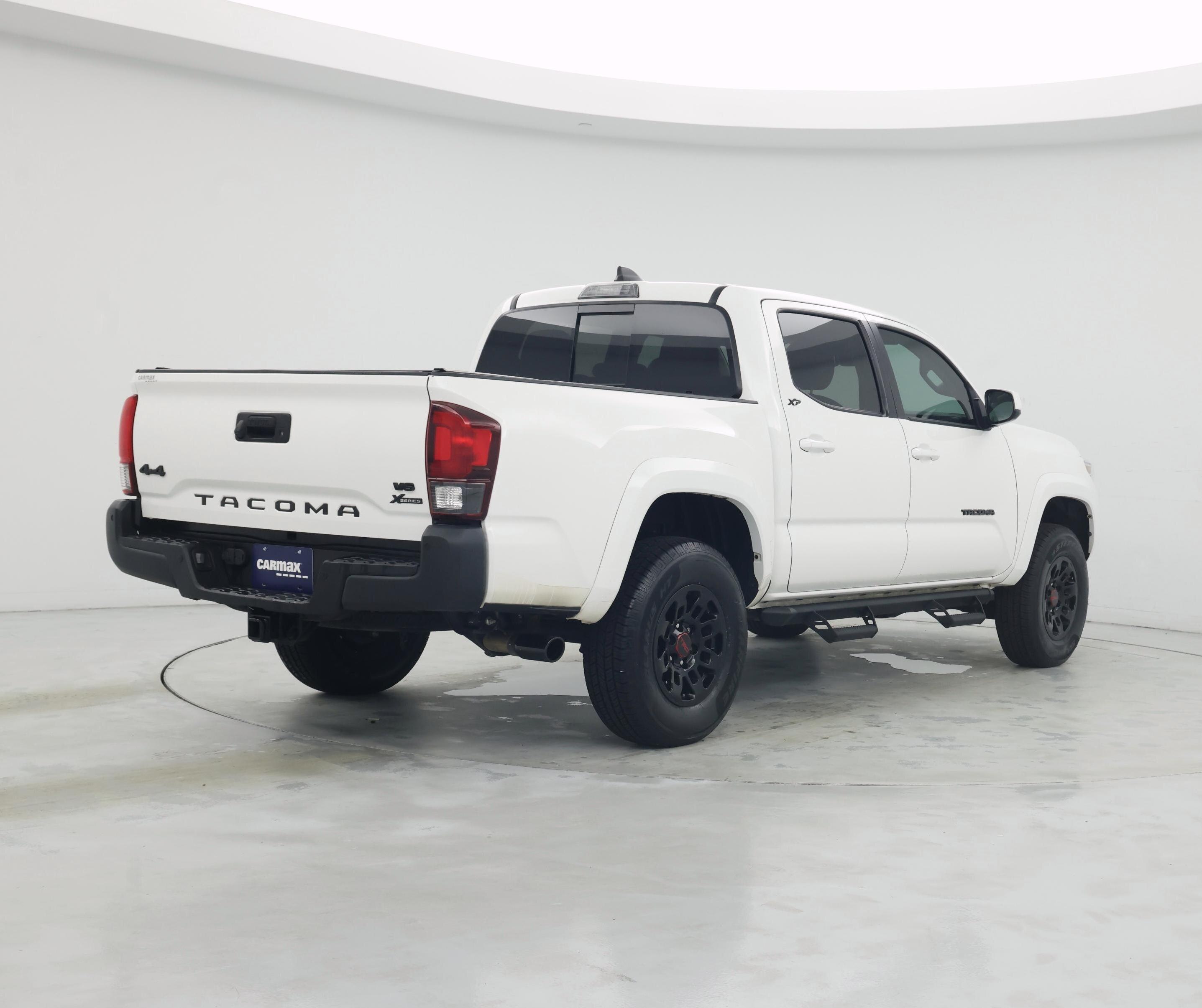 Thumbnail: 2022 Toyota Tacoma - 8