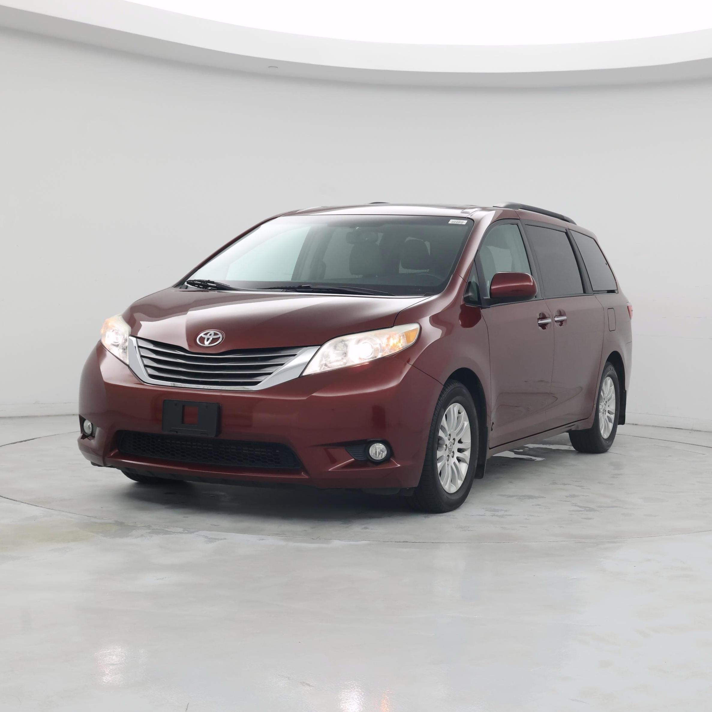 Thumbnail: 2017 Toyota Sienna - 4