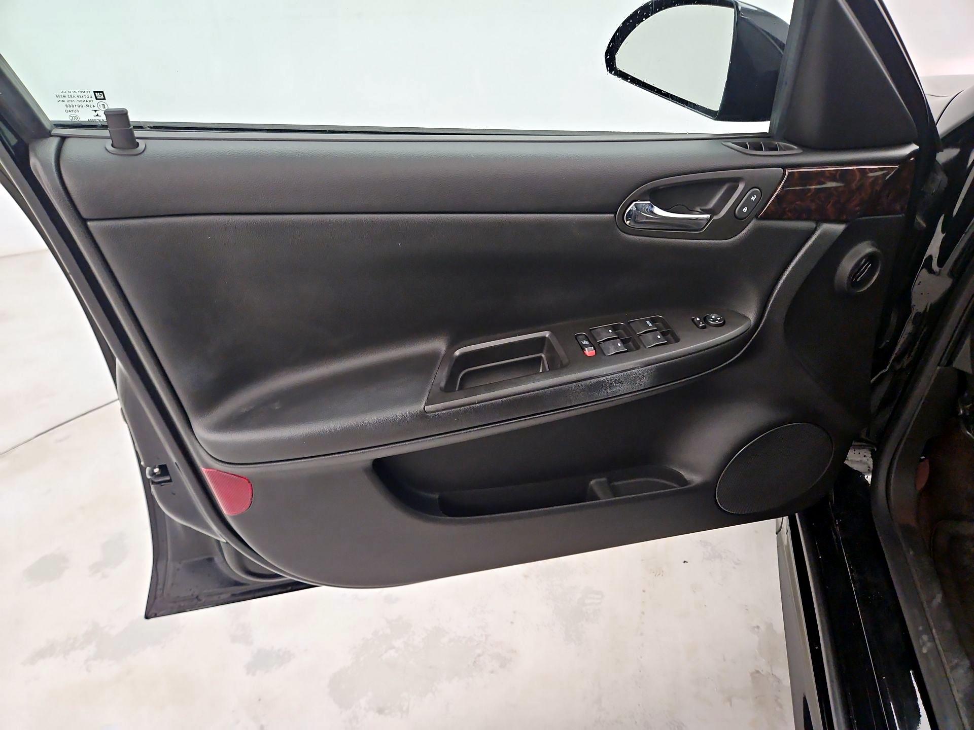 Thumbnail: 2016 Chevrolet Impala - 12