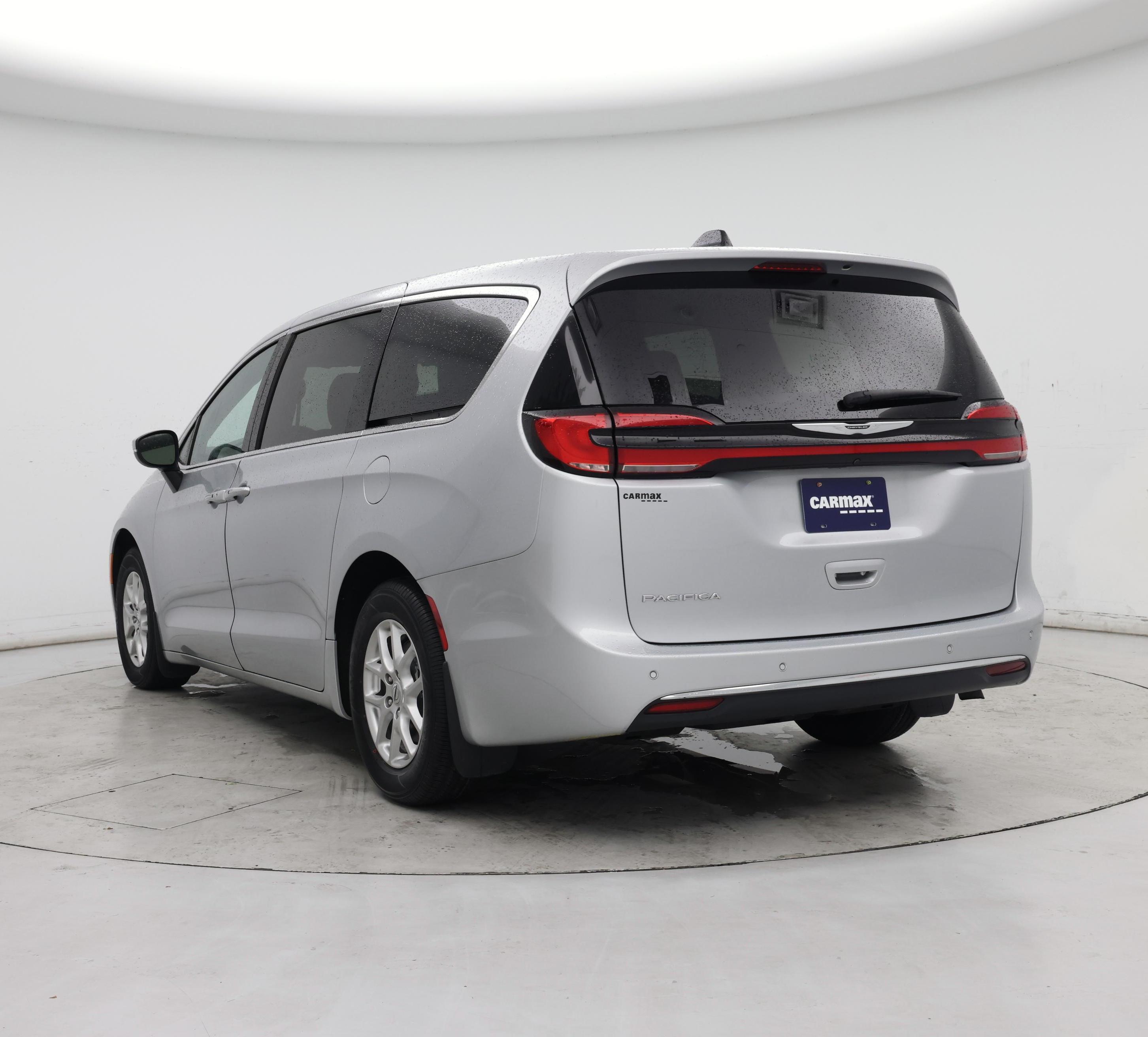 Thumbnail: 2023 Chrysler Pacifica - 2