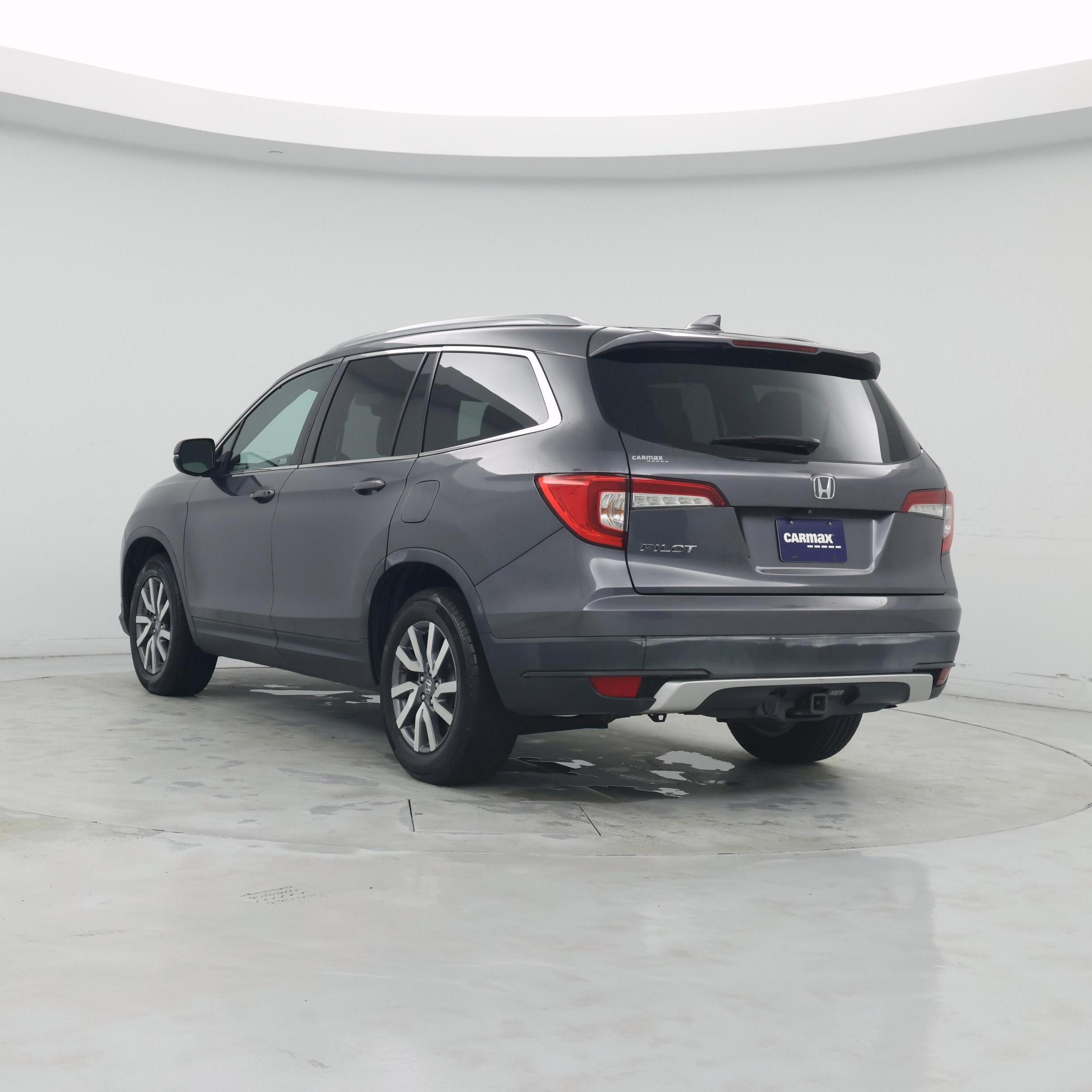 Thumbnail: 2019 Honda Pilot - 2