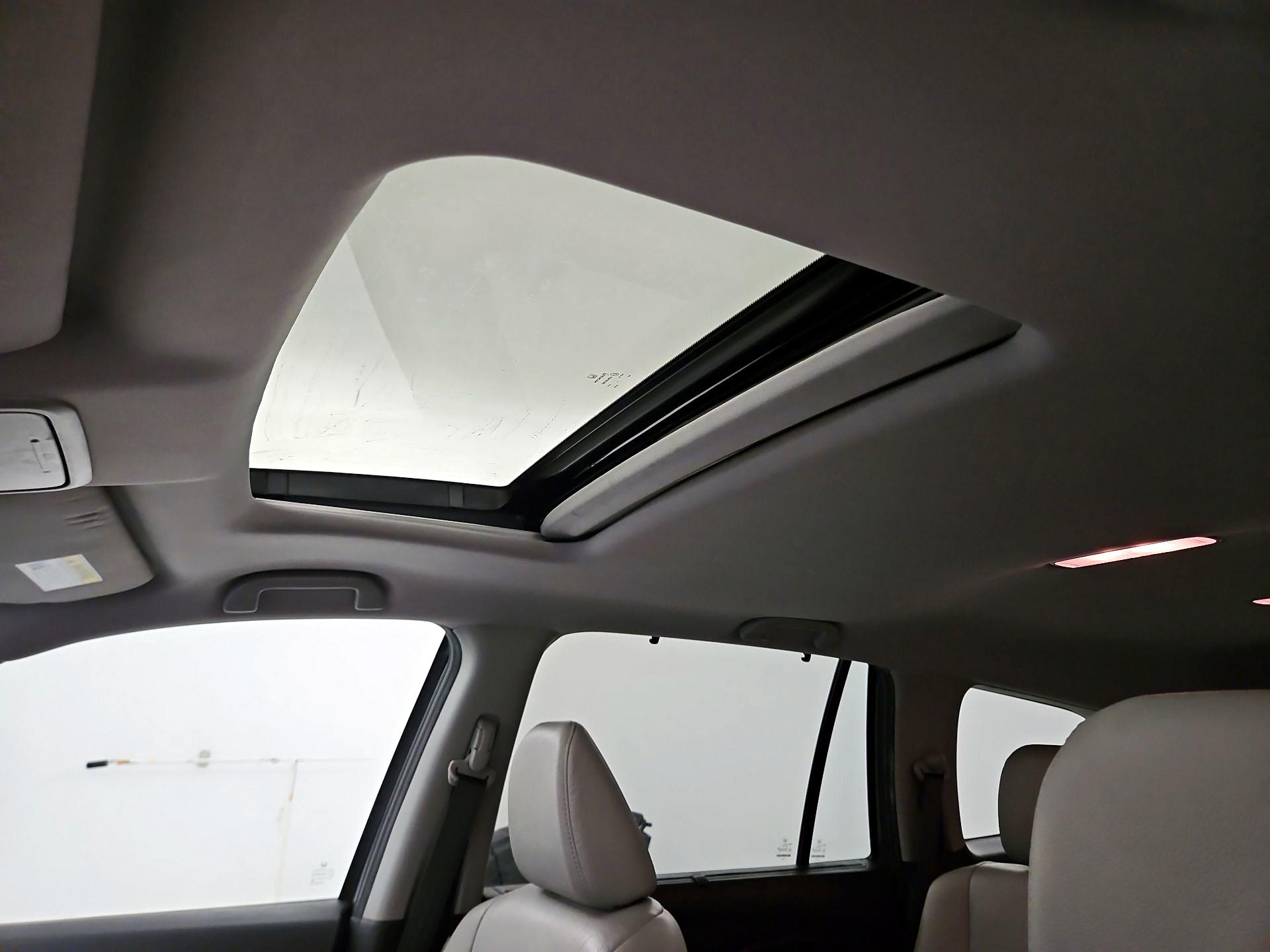 Thumbnail: 2019 Honda Pilot - 19
