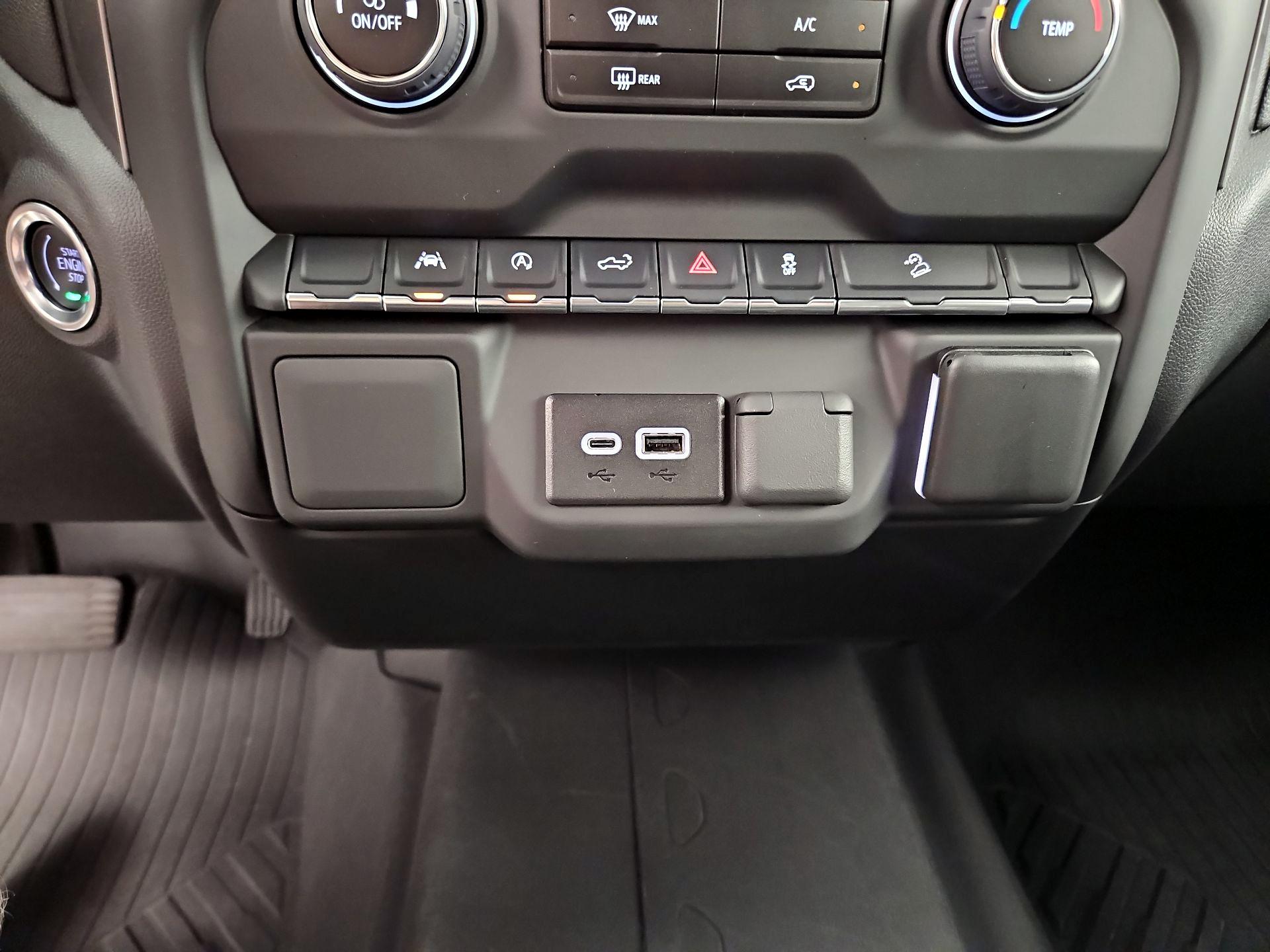 Thumbnail: 2024 Chevrolet Silverado 1500 - 18