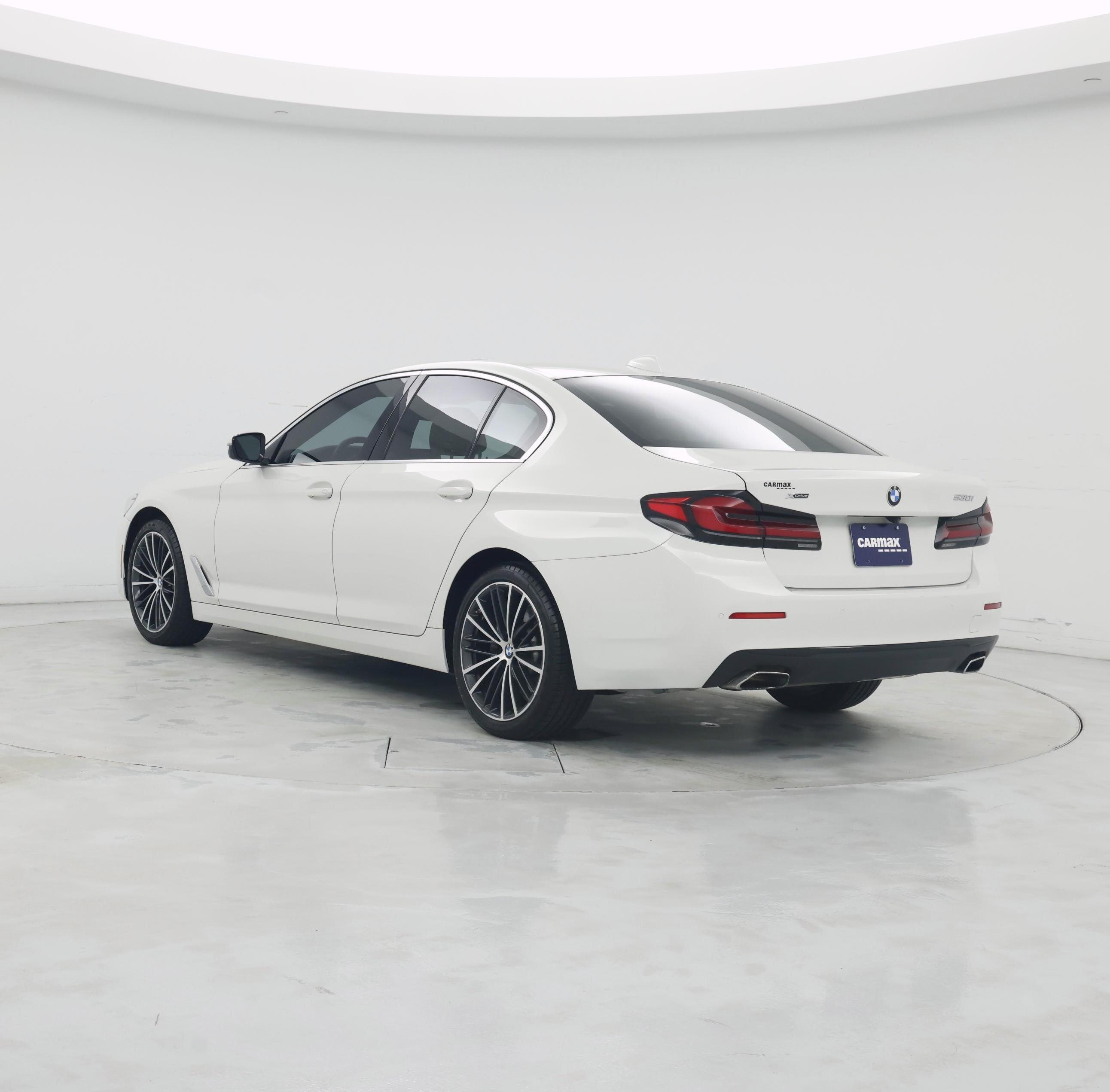 Thumbnail: 2021 BMW 5 Series - 2
