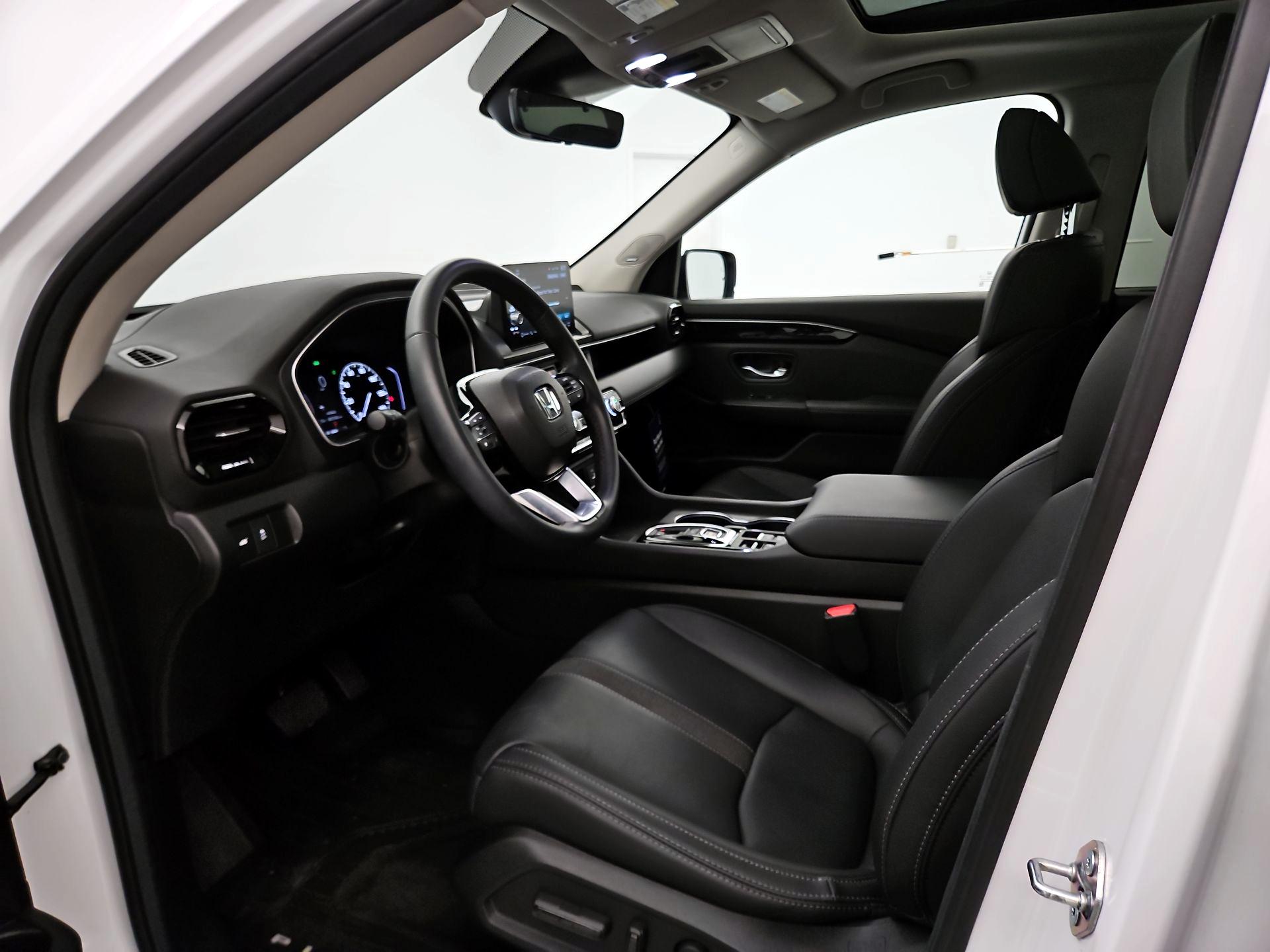 Thumbnail: 2025 Honda Pilot - 11