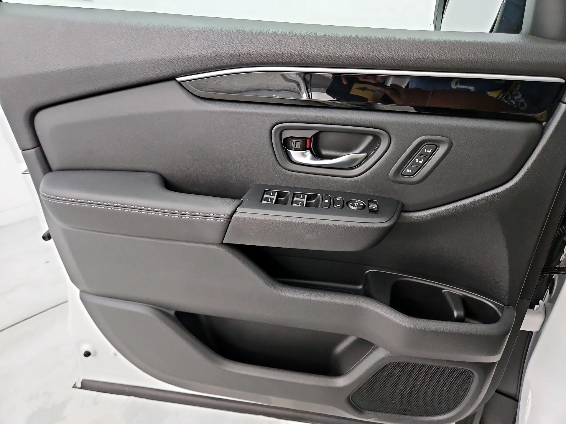 Thumbnail: 2025 Honda Pilot - 12