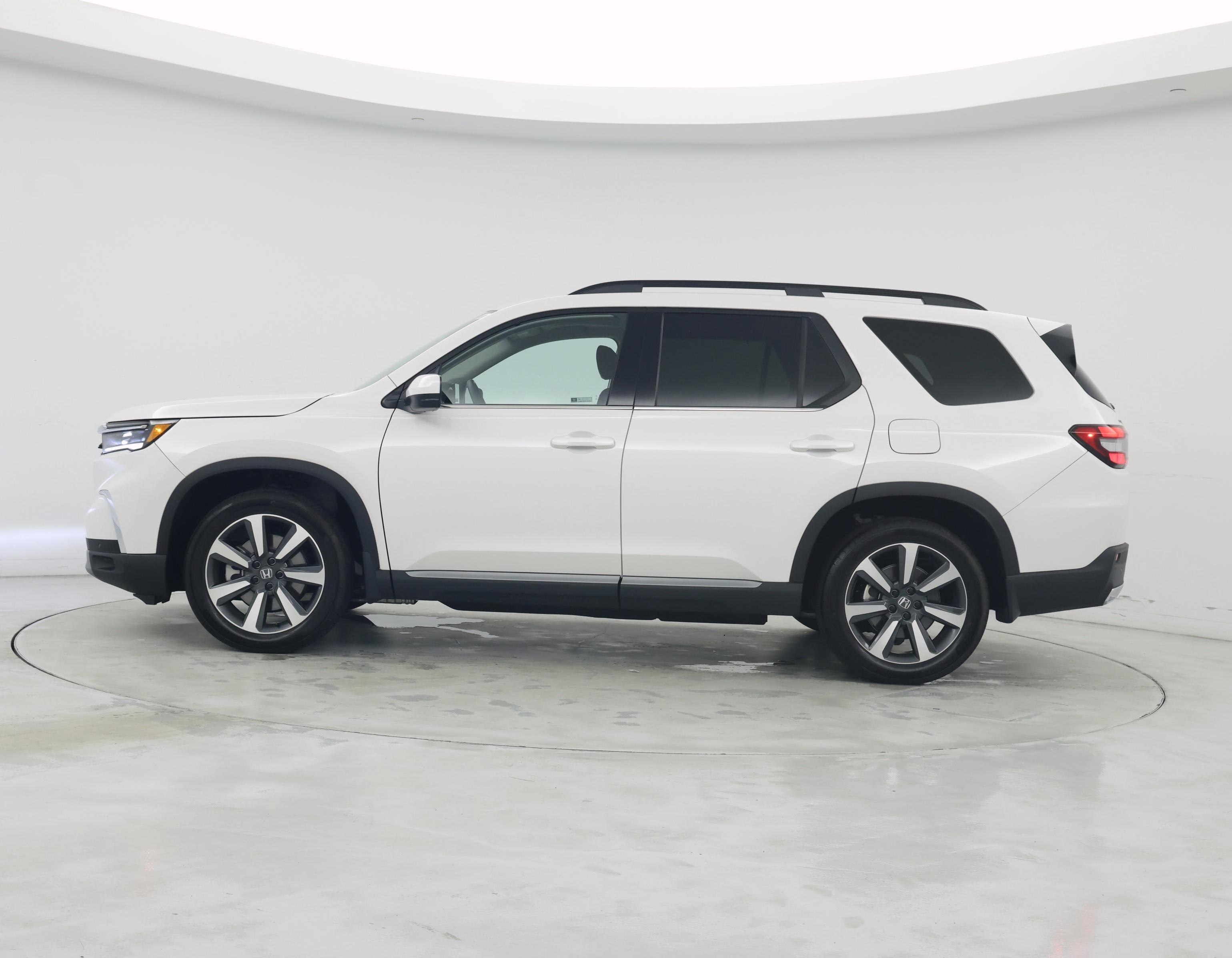 Thumbnail: 2025 Honda Pilot - 3