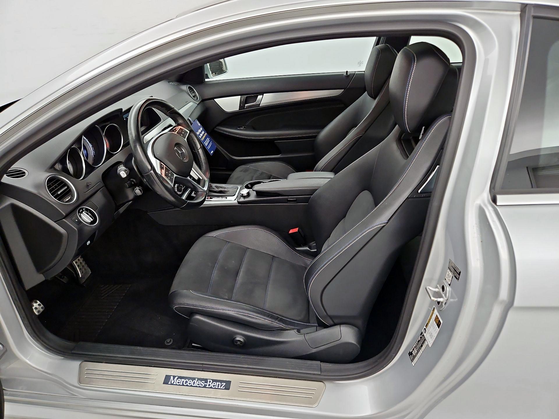 Thumbnail: 2015 Mercedes-Benz C-Class - 11