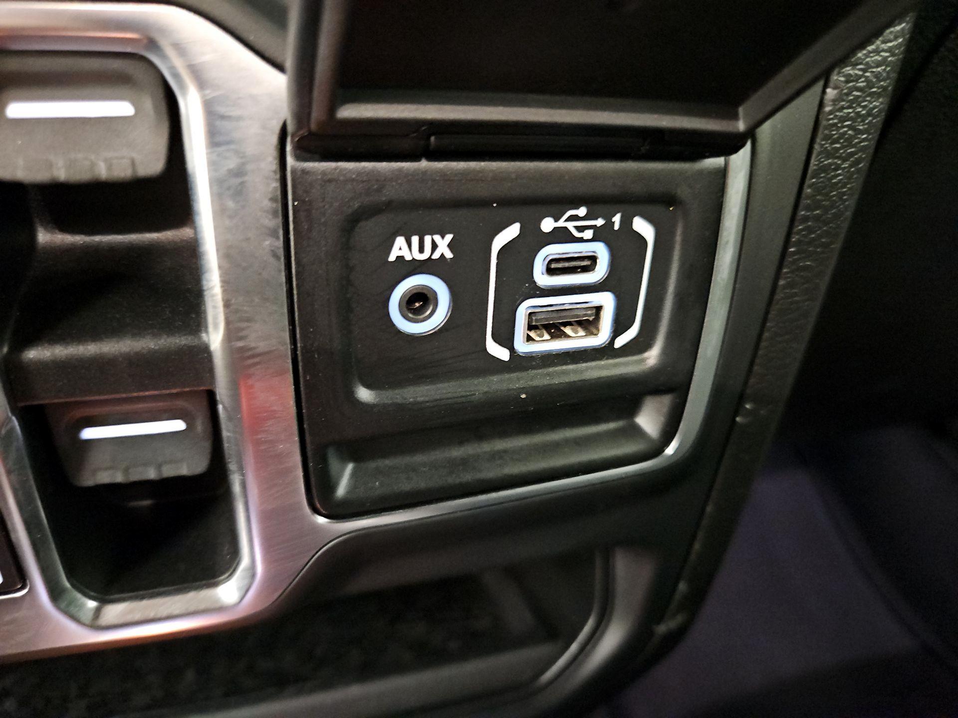 Thumbnail: 2020 Jeep Gladiator - 18