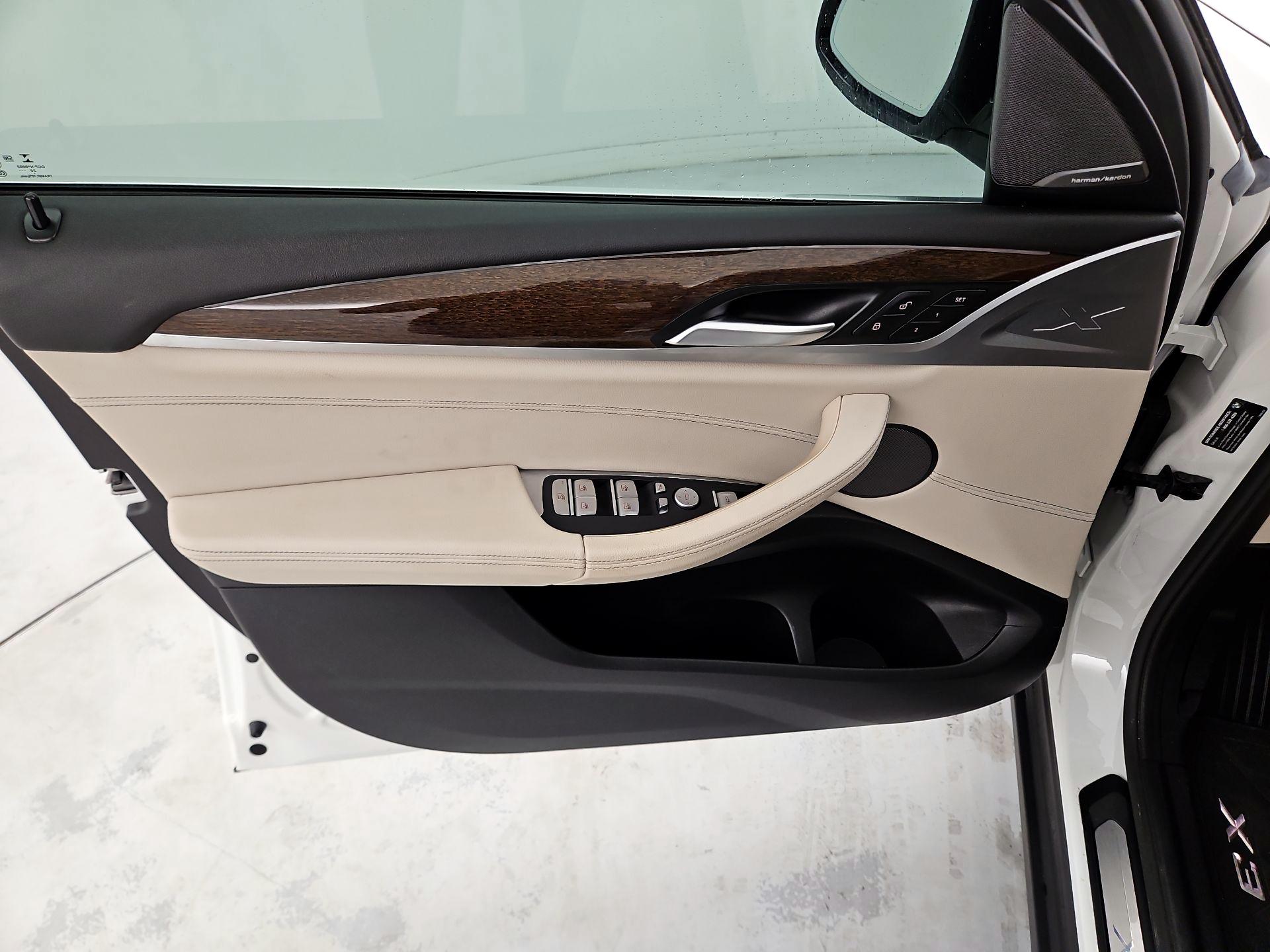 Thumbnail: 2021 BMW X3 - 12