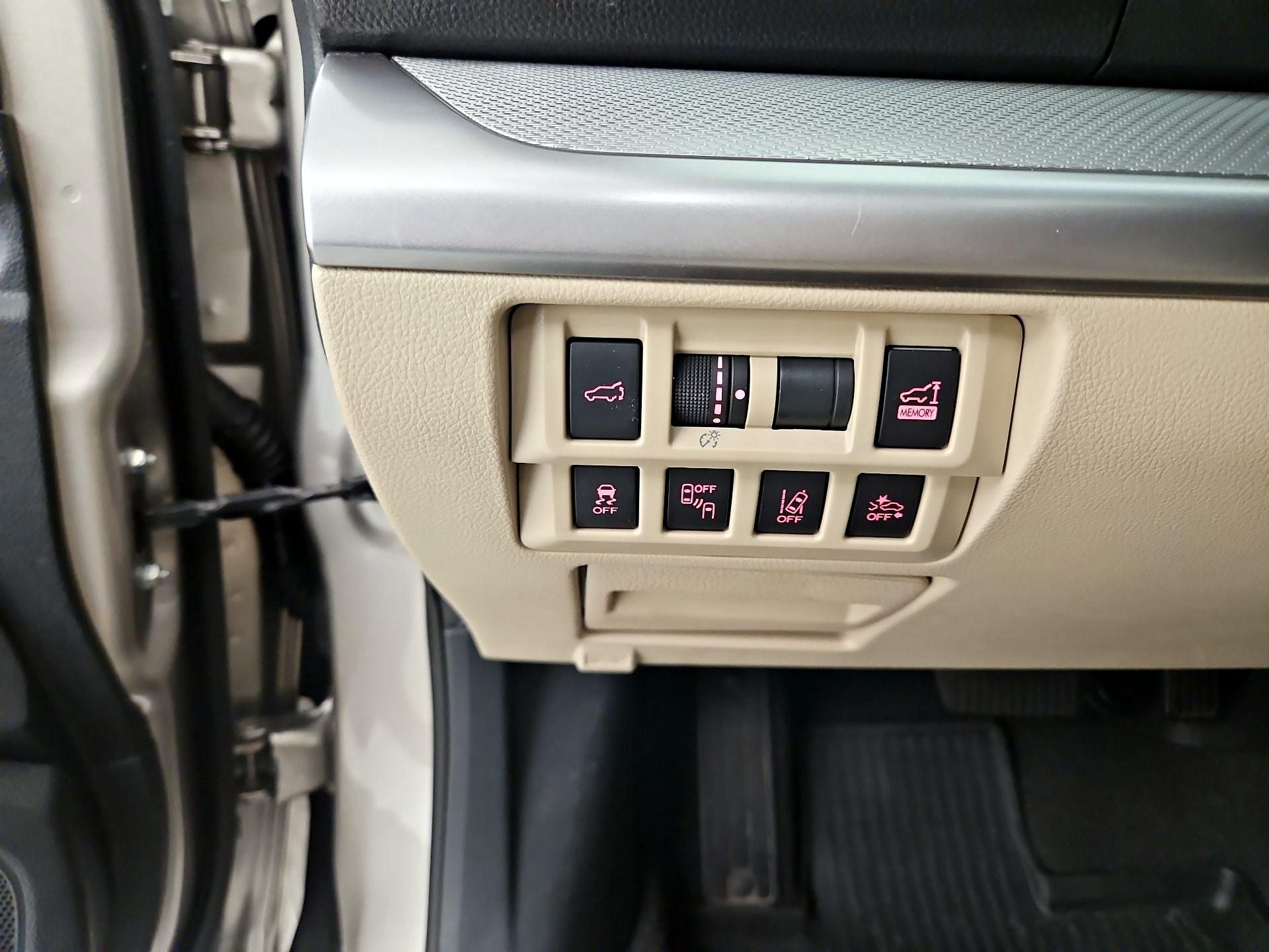 Thumbnail: 2018 Subaru Outback - 13