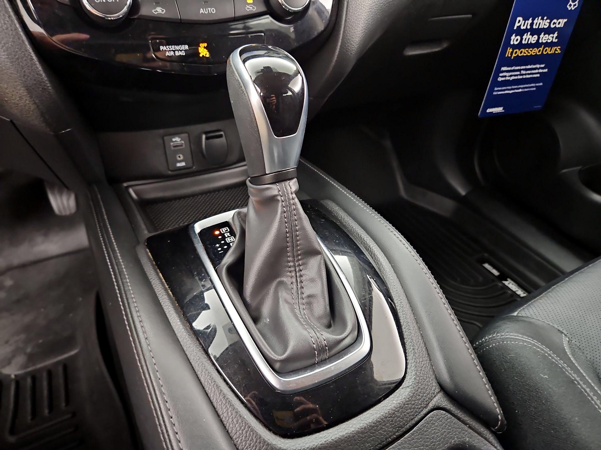 Thumbnail: 2017 Nissan Rogue - 18