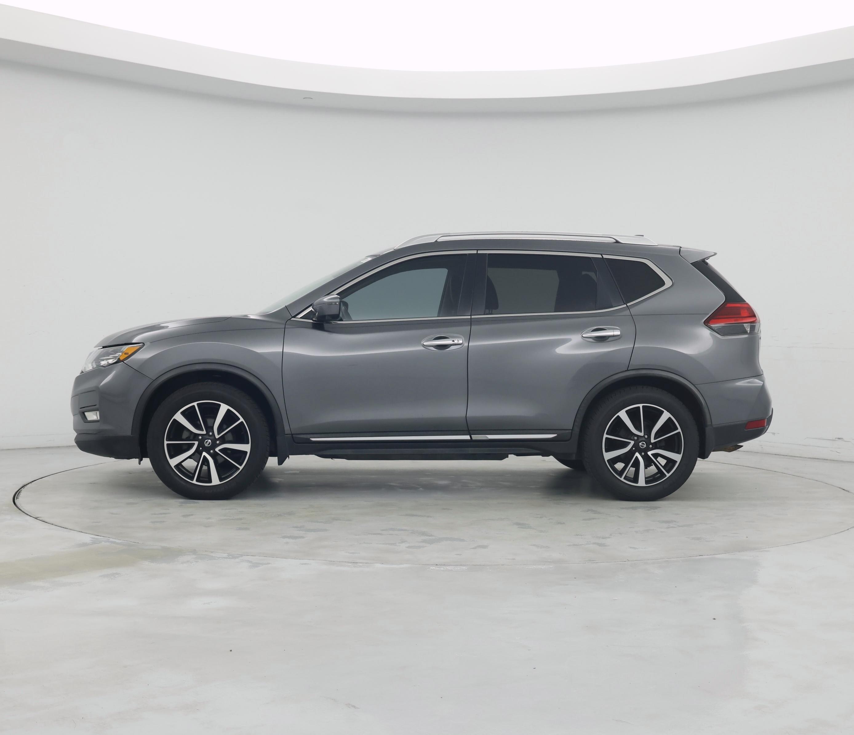 Thumbnail: 2017 Nissan Rogue - 3