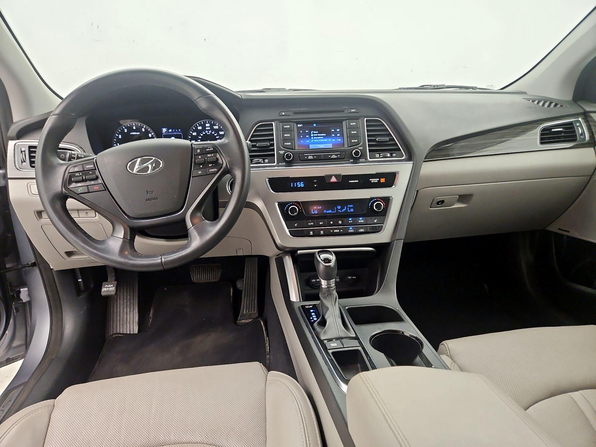 Thumbnail: 2015 Hyundai Sonata - 9