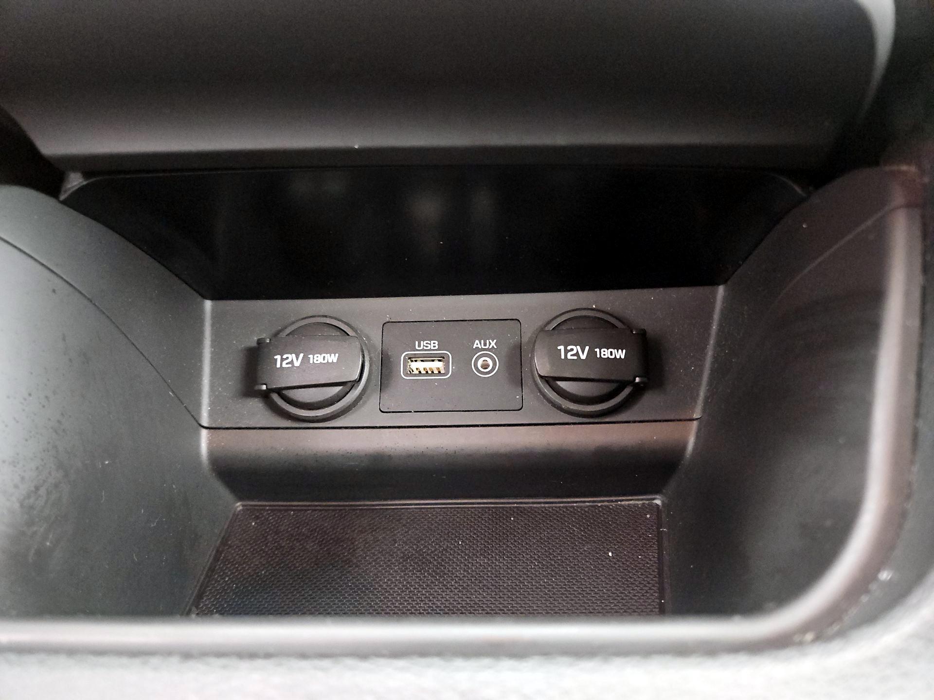 Thumbnail: 2015 Hyundai Sonata - 18