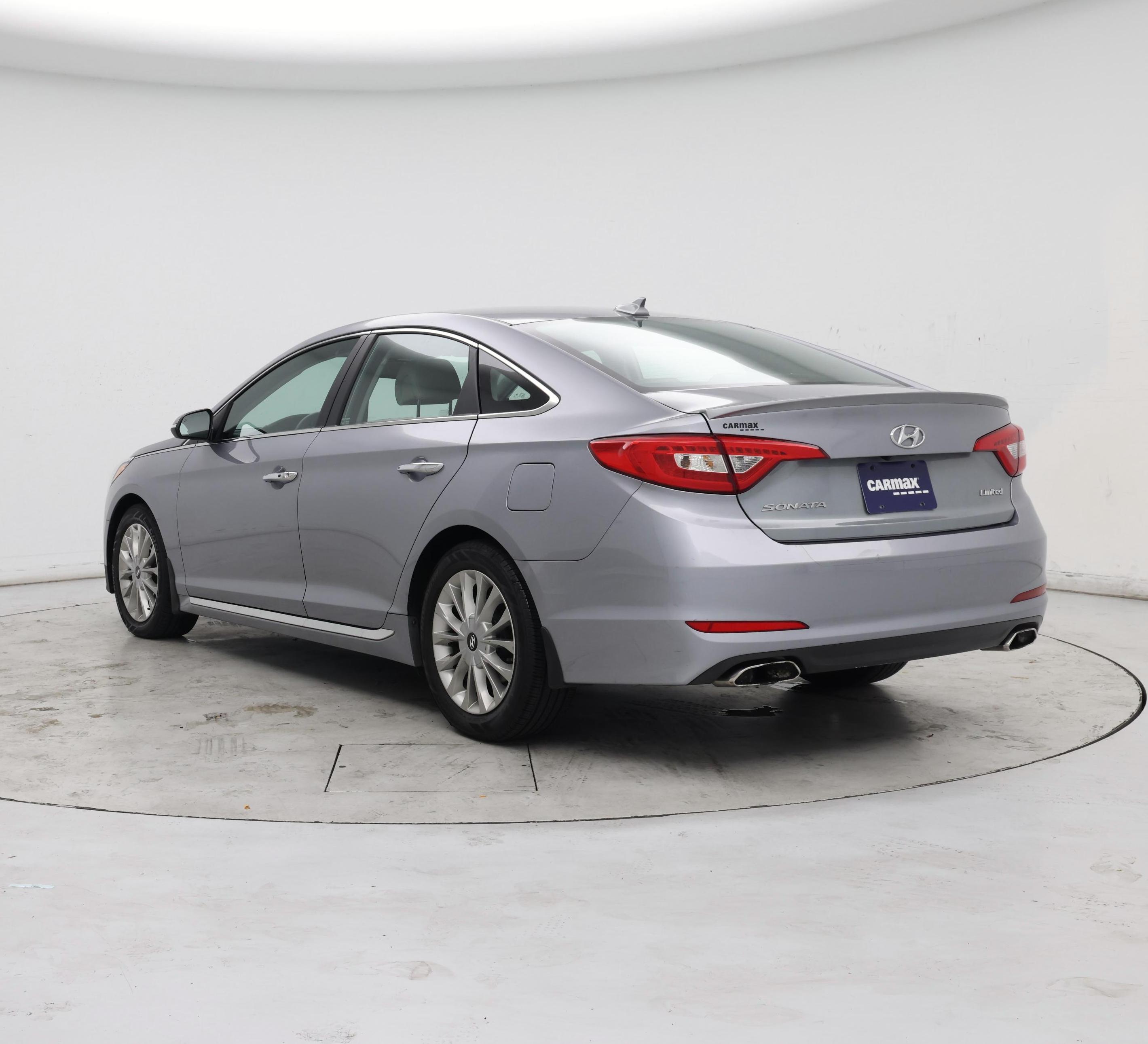 Thumbnail: 2015 Hyundai Sonata - 2
