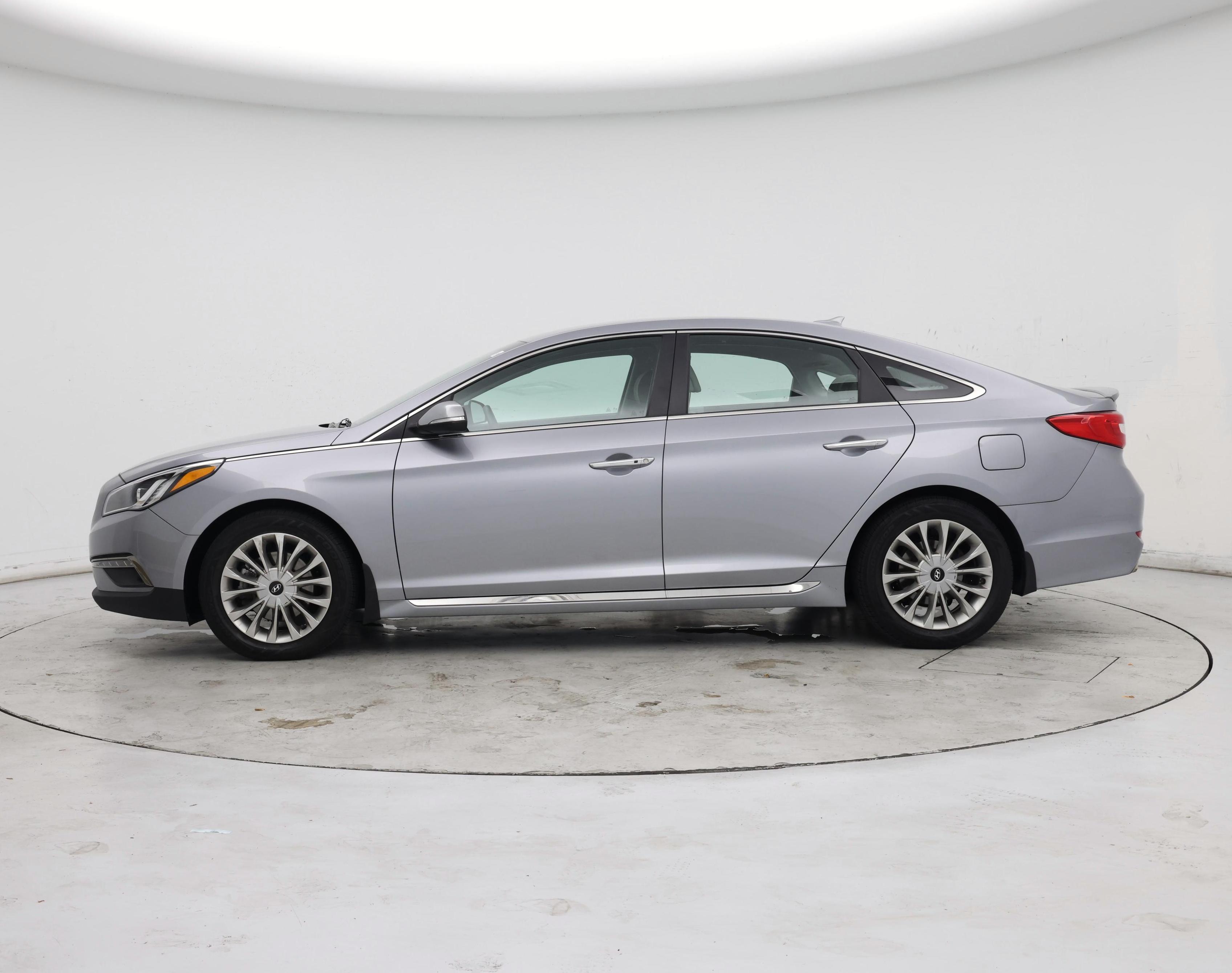 Thumbnail: 2015 Hyundai Sonata - 3