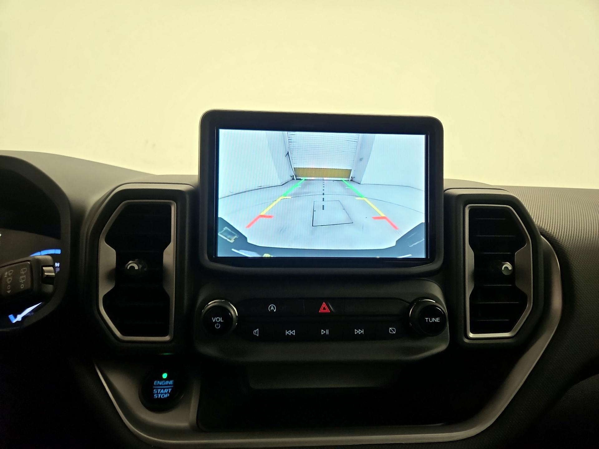 Thumbnail: 2021 Ford Bronco Sport - 14