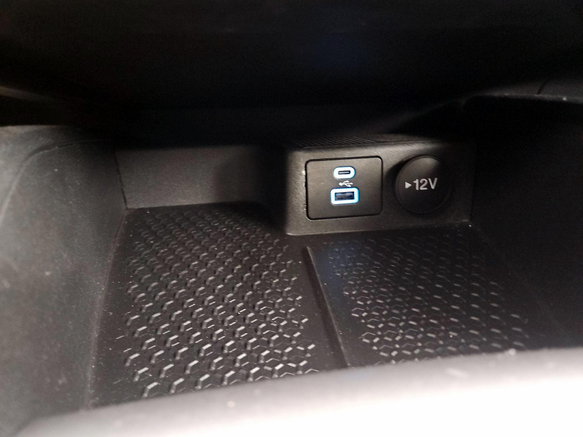 Thumbnail: 2021 Ford Bronco Sport - 18