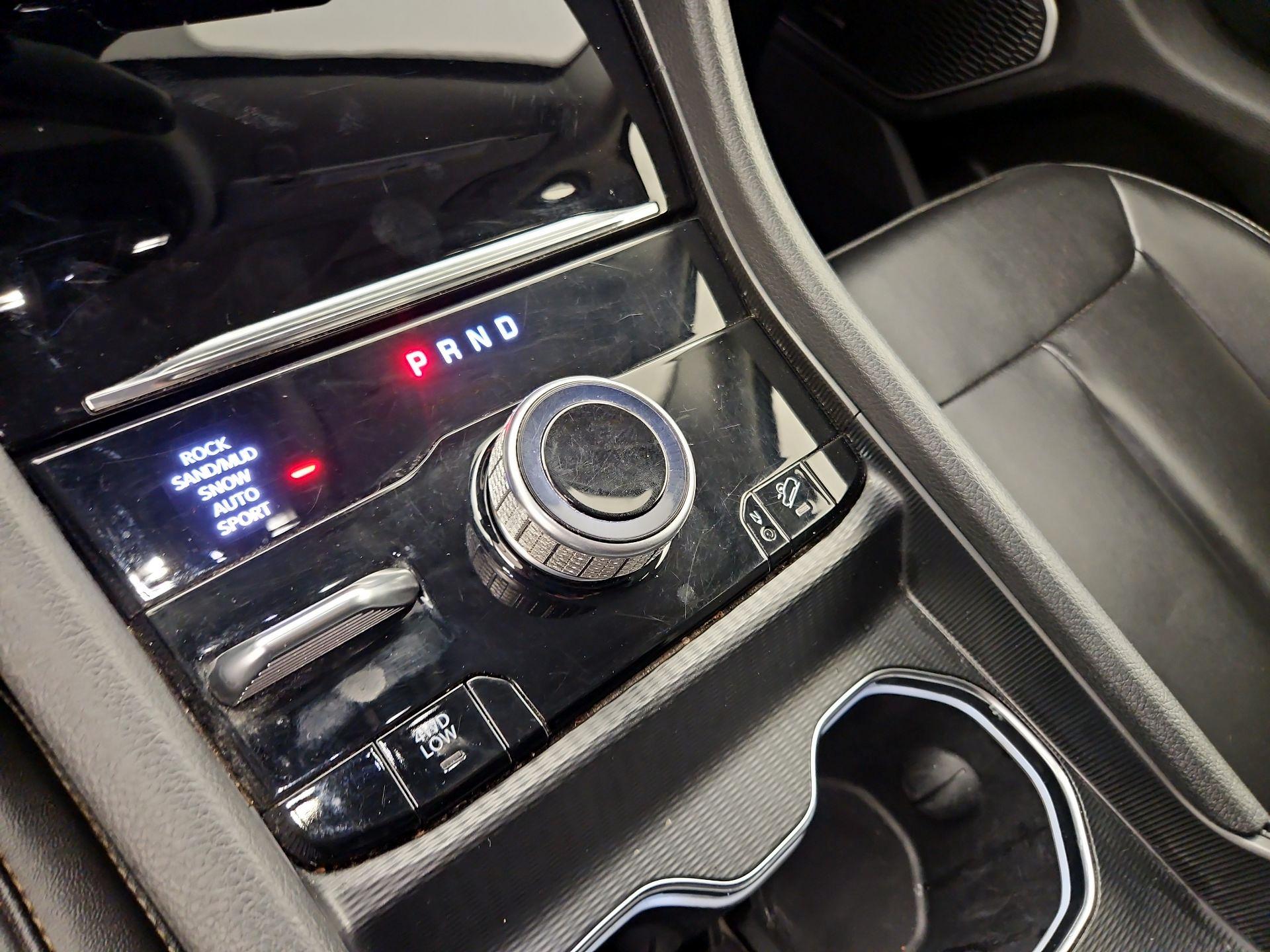 Thumbnail: 2023 Jeep Grand Cherokee - 17