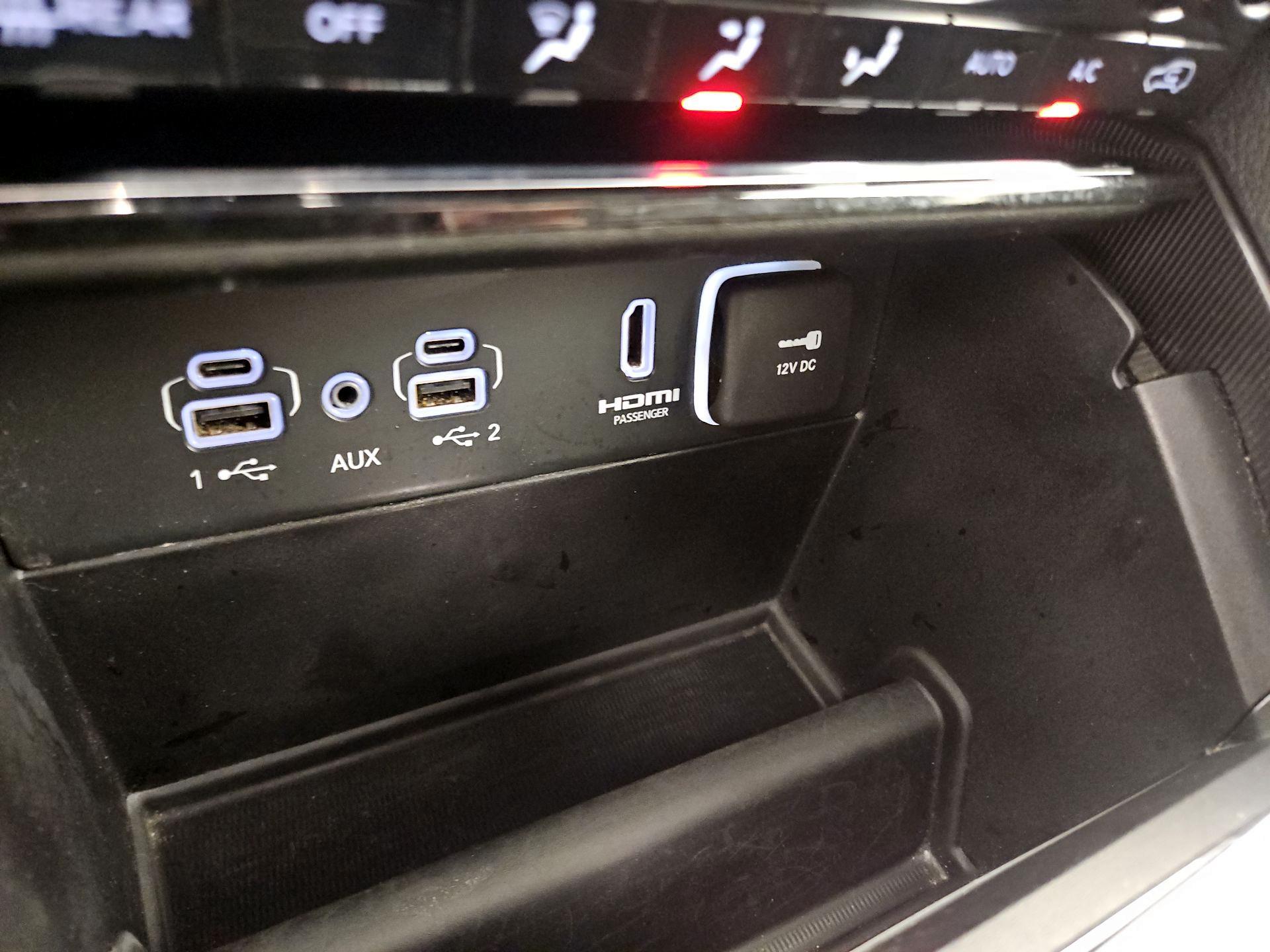 Thumbnail: 2023 Jeep Grand Cherokee - 18