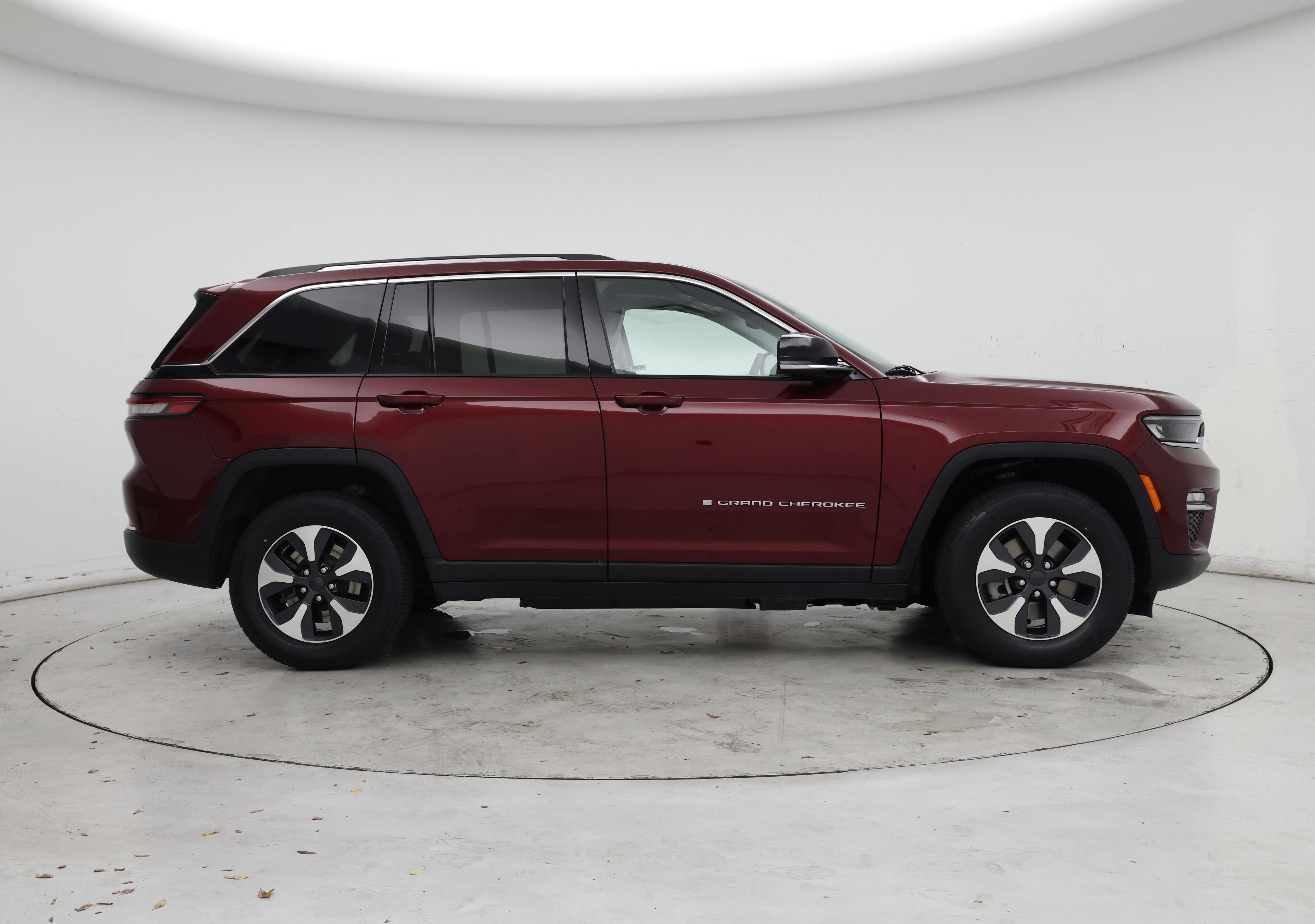 Thumbnail: 2023 Jeep Grand Cherokee - 7